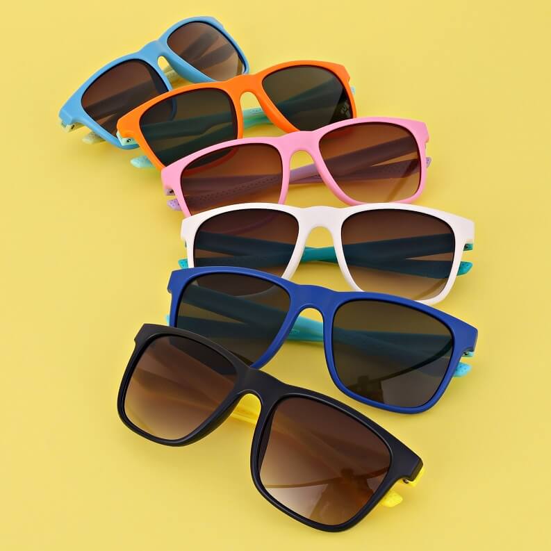 Dziecięce Okulary przeciwsłoneczne klasyczne dla dzieci + ETUI