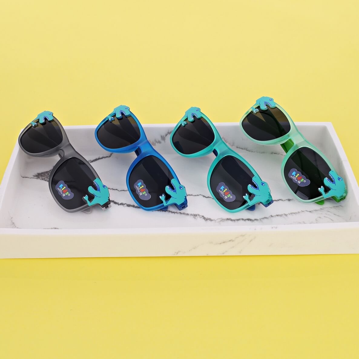 Dziecięce Okulary przeciwsłoneczne DINOZAUR zielone dla dzieci + ETUI