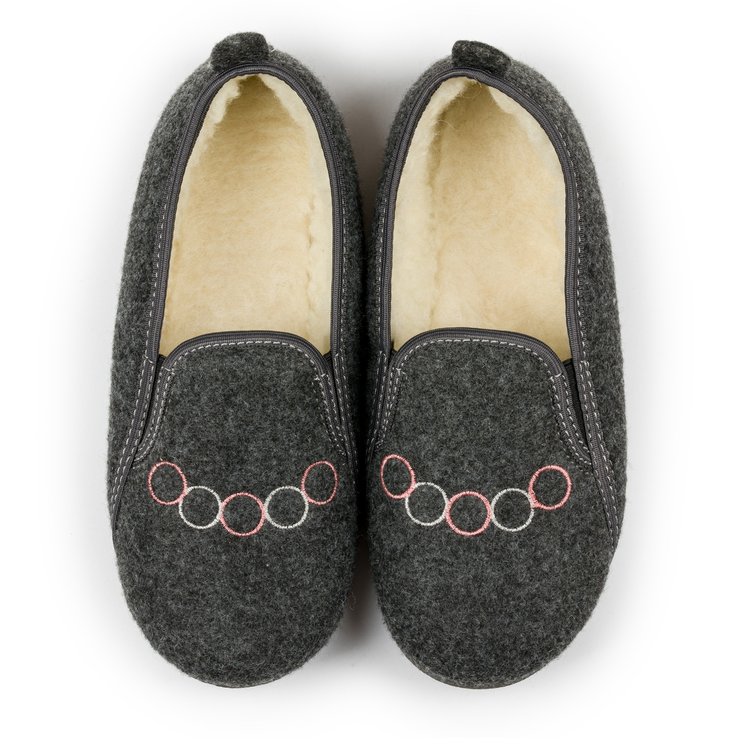 Bambosze damskie czarne filcowe ocieplane kółka 39