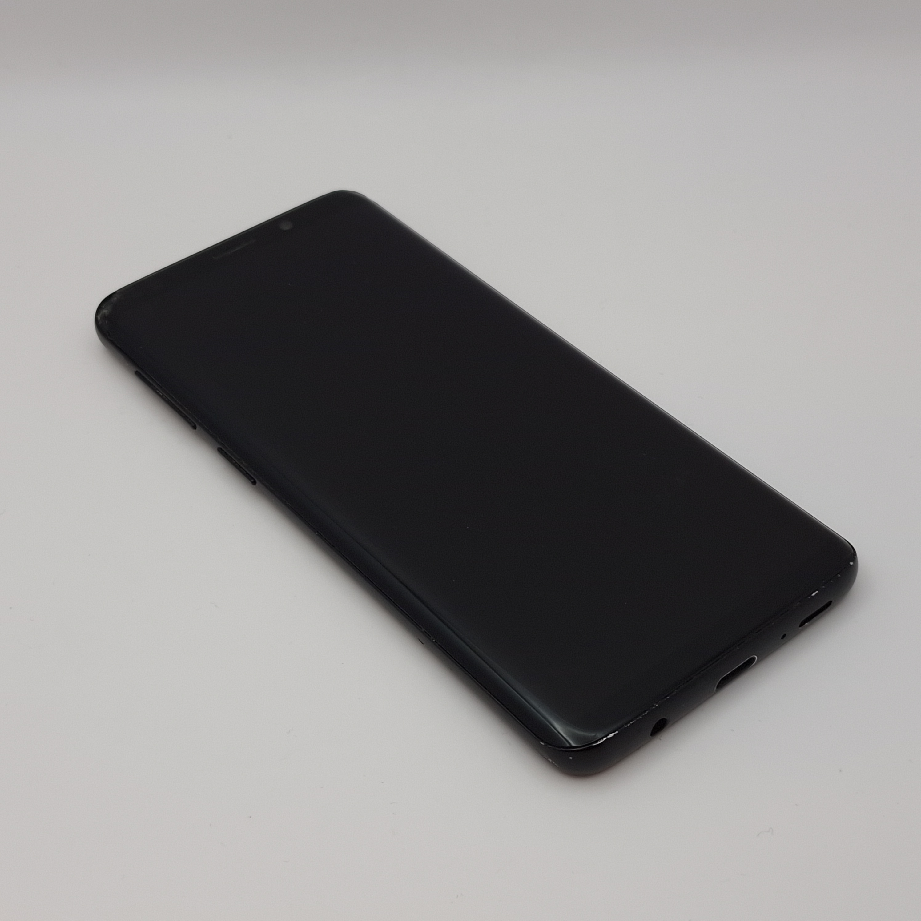 Samsung Galaxy S9 G960F Schwarz ohne Simlock | Displayglasriss – zdjęcie 2