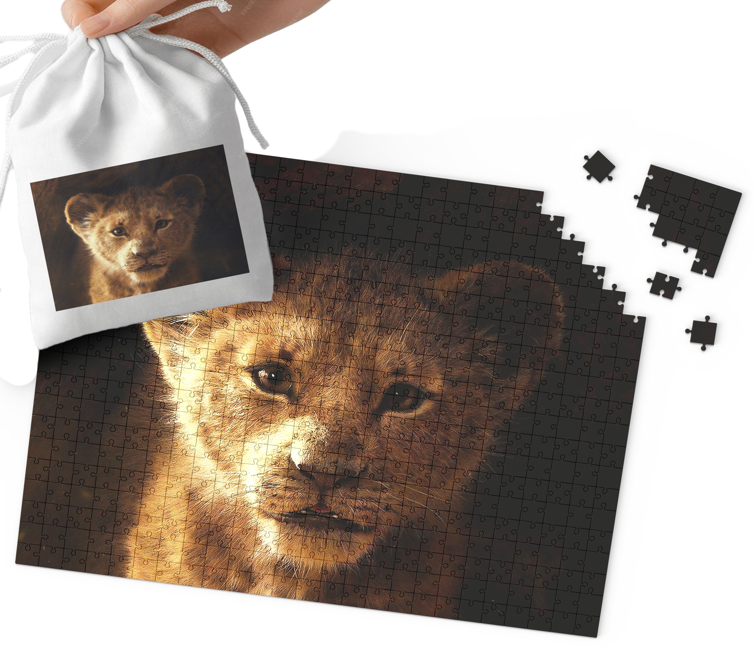 PUZZLE - KRÓL LEW SIMBA WZORY Z BAJEK PREZENT 24el + WORECZEK