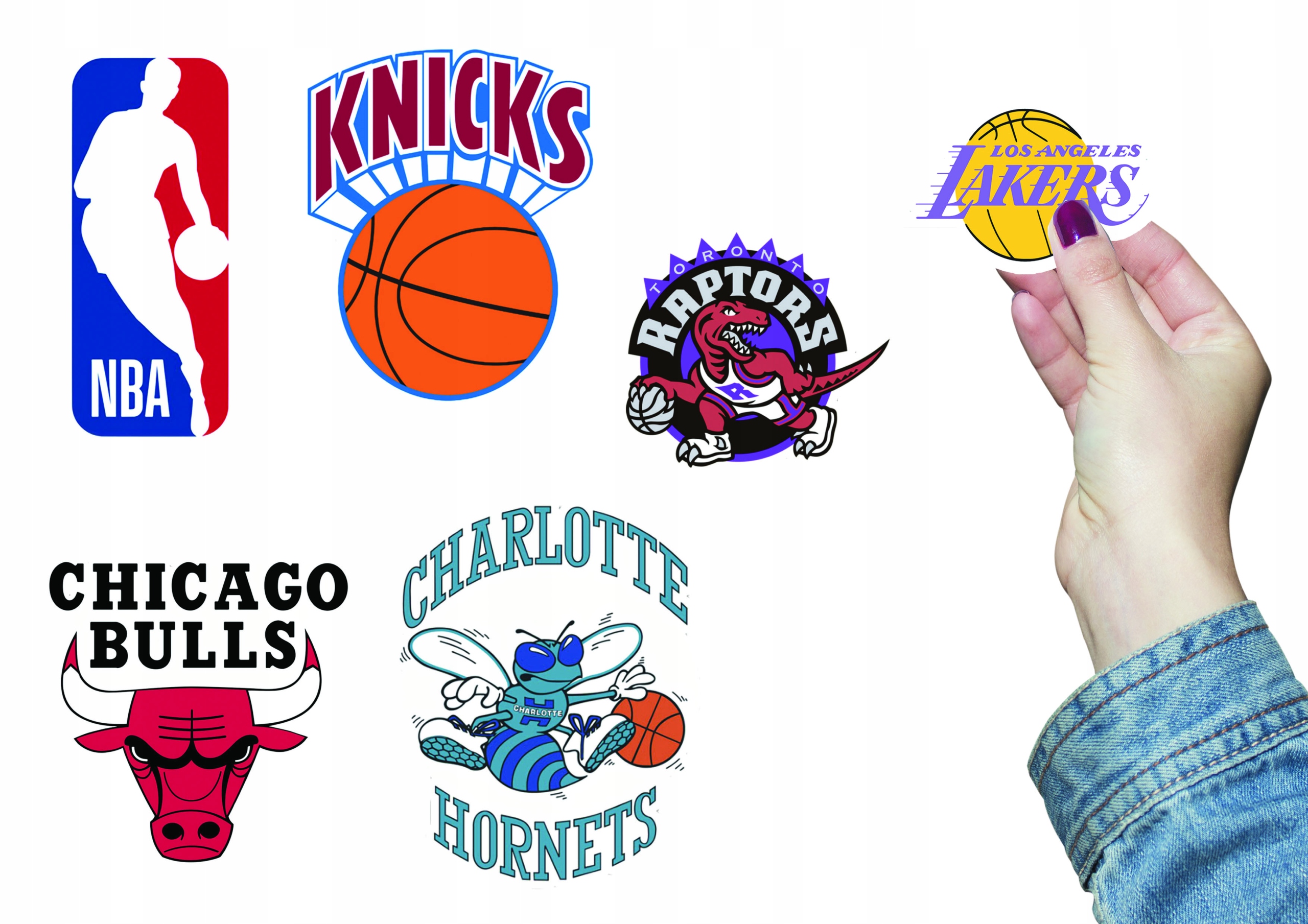 NAKLEJKI ETYKIETY NA ZESZYT NALEPKA Z POSTACIAMI KOSZYKÓWKA WZORY 6 SZT