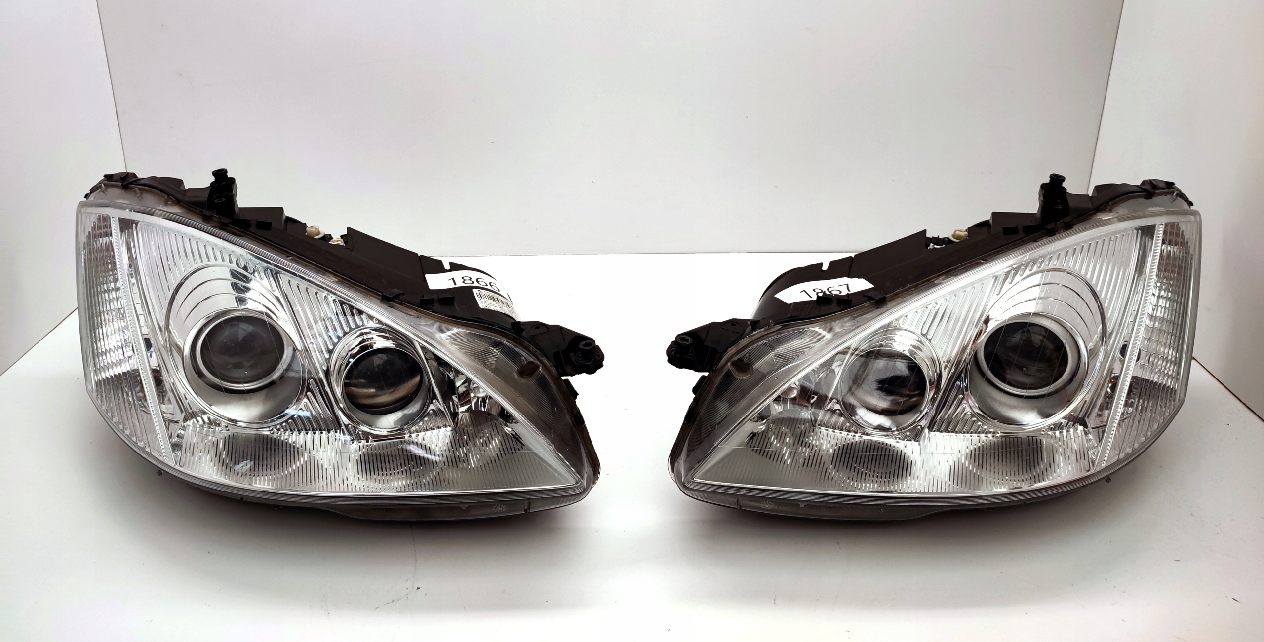 MERCEDES S W221 BI XENON NIGHT VISION Frontscheinwerfer Links A2218207561
