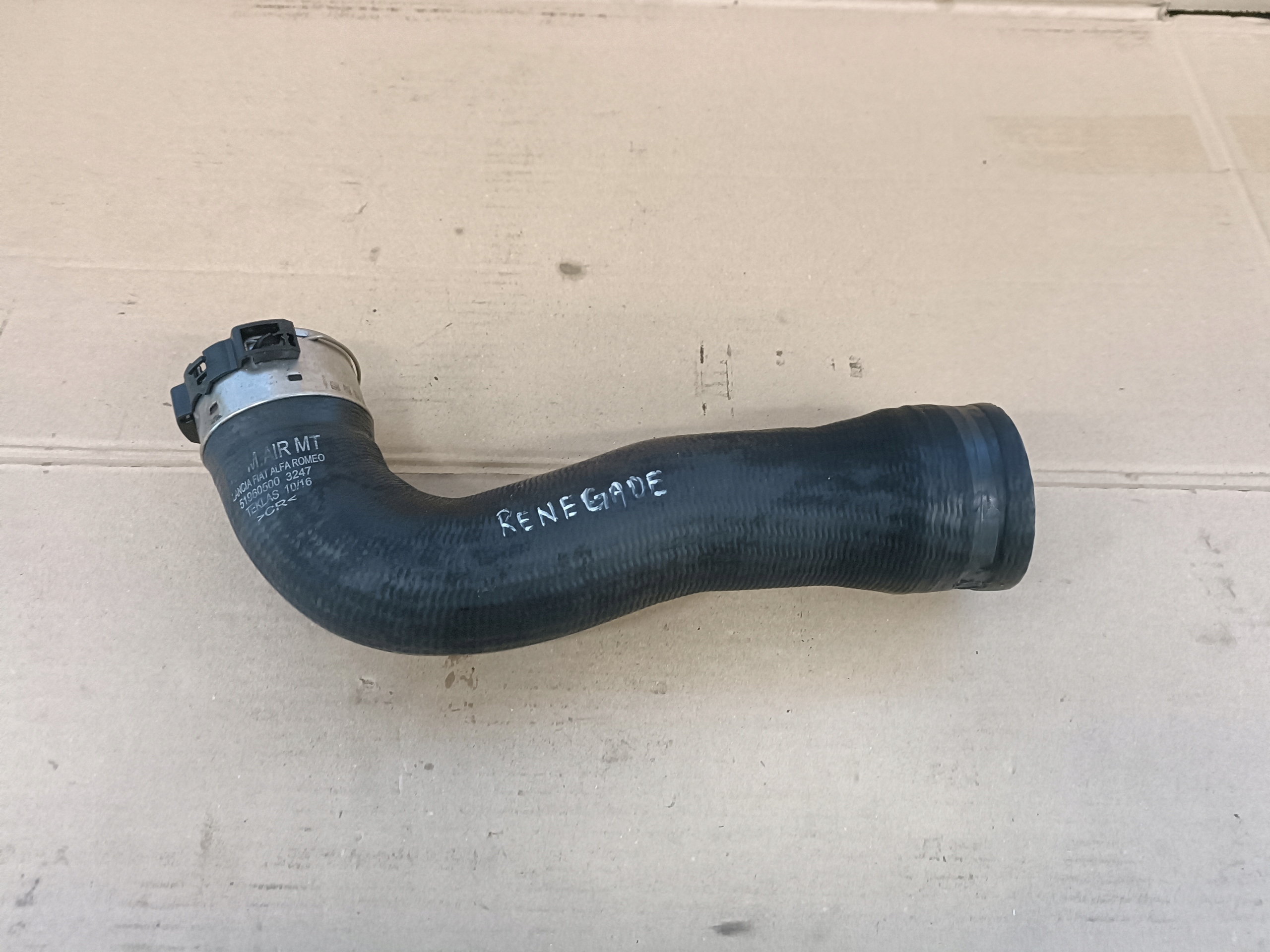 JEEP RENEGADE 1.4 T-JET 2014 Ladeluftkühler Rohr 51960500 LHD OE Original Teil