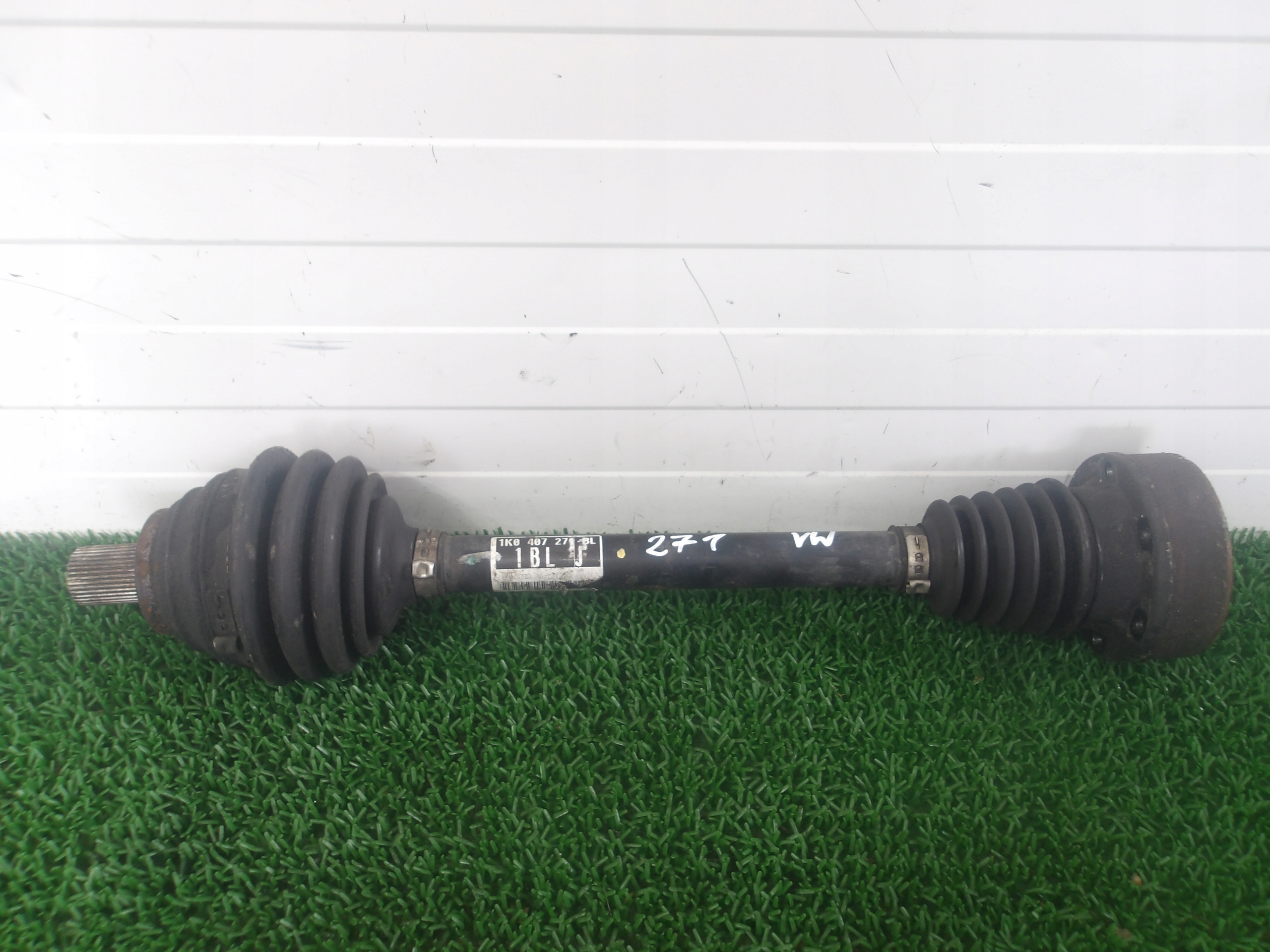 VW JETTA V GOLF V 03-11 2.0 FSI Antriebswelle Links 1K0407271BL OE TEIL Original Gebraucht