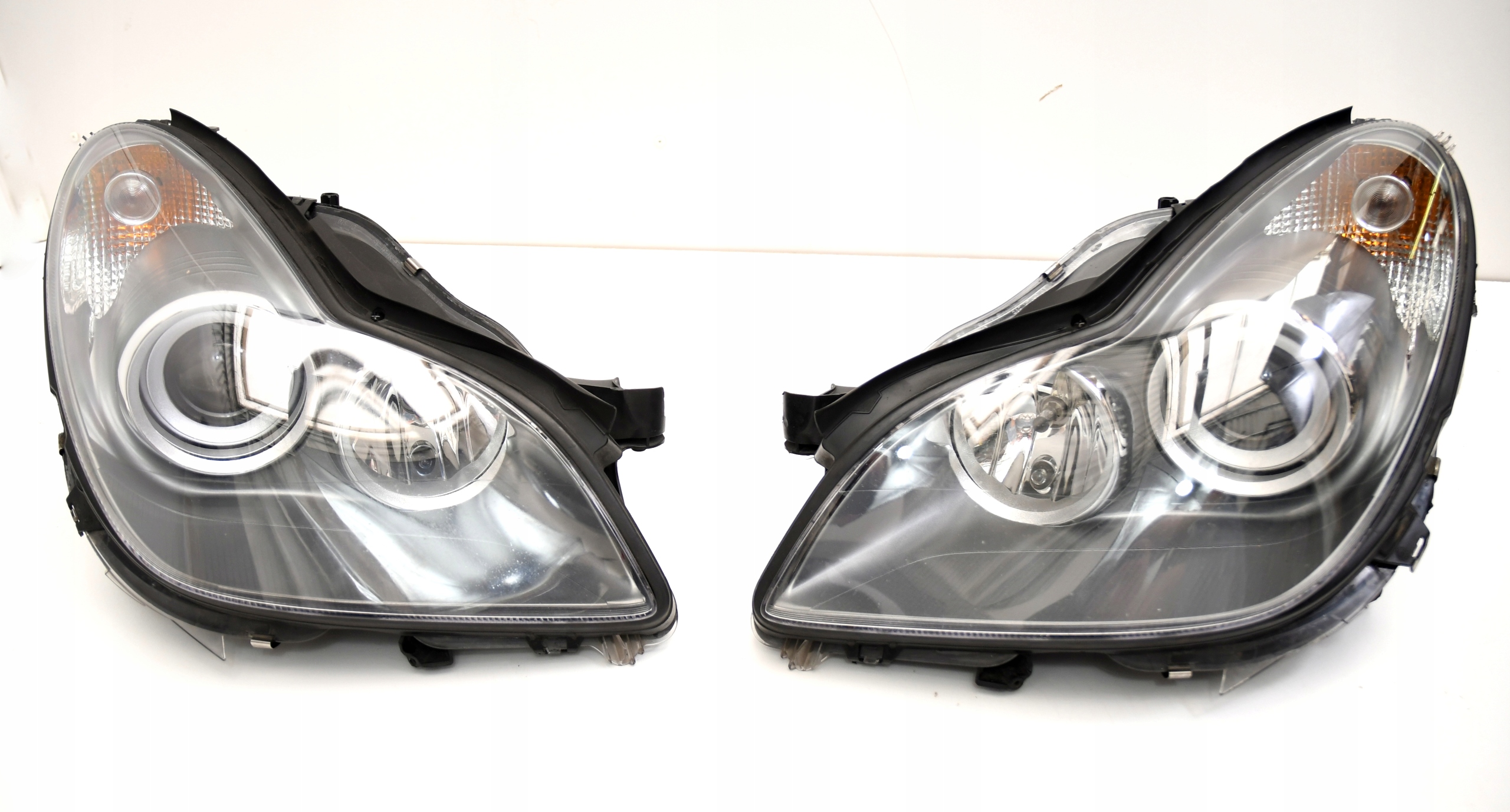 MERCEDES CLS W219 AMG BI XENON SKRĘTNY Frontscheinwerfer Rechts