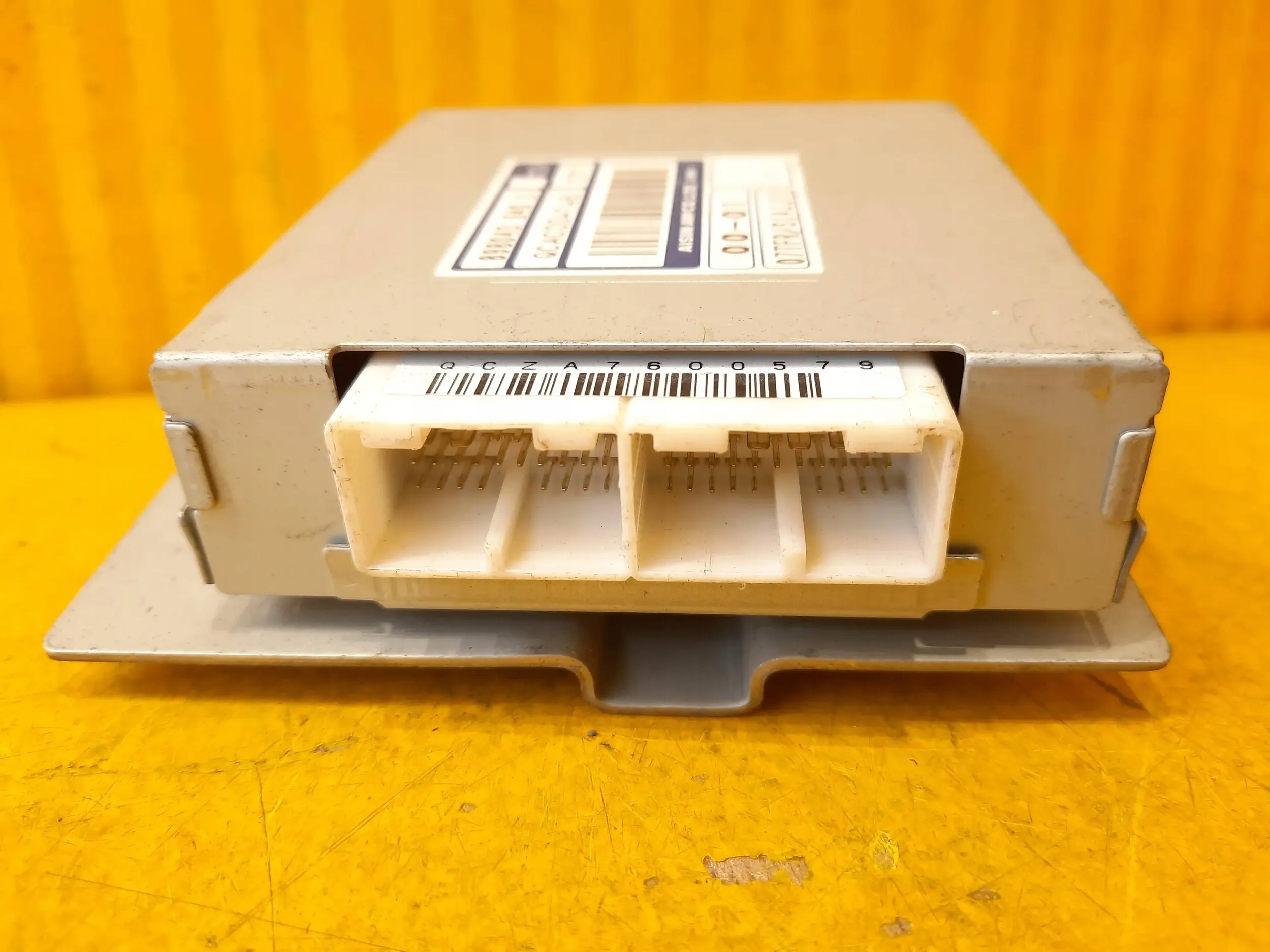 Isuzu D-max Unidad De Control De Transmisión 8980436400 Pieza Original OE Usado