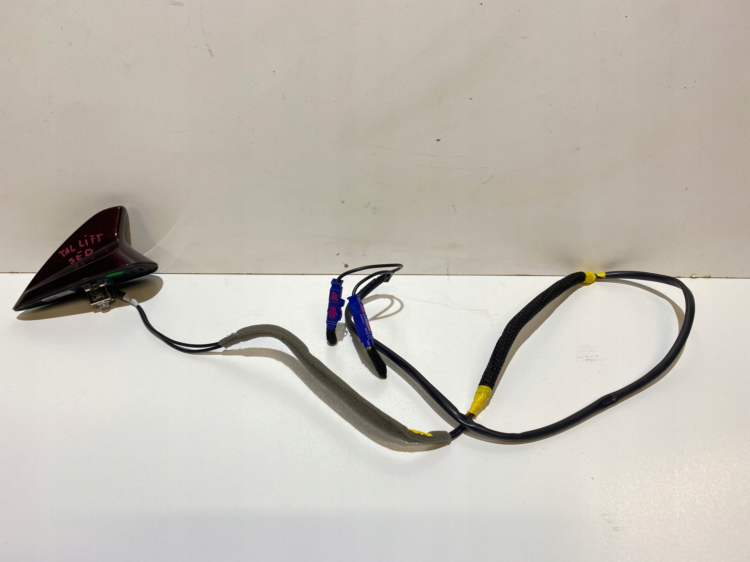 RENAULT TALISMAN LIFT Dachantenne Haifisch OE Original Teil Gebraucht