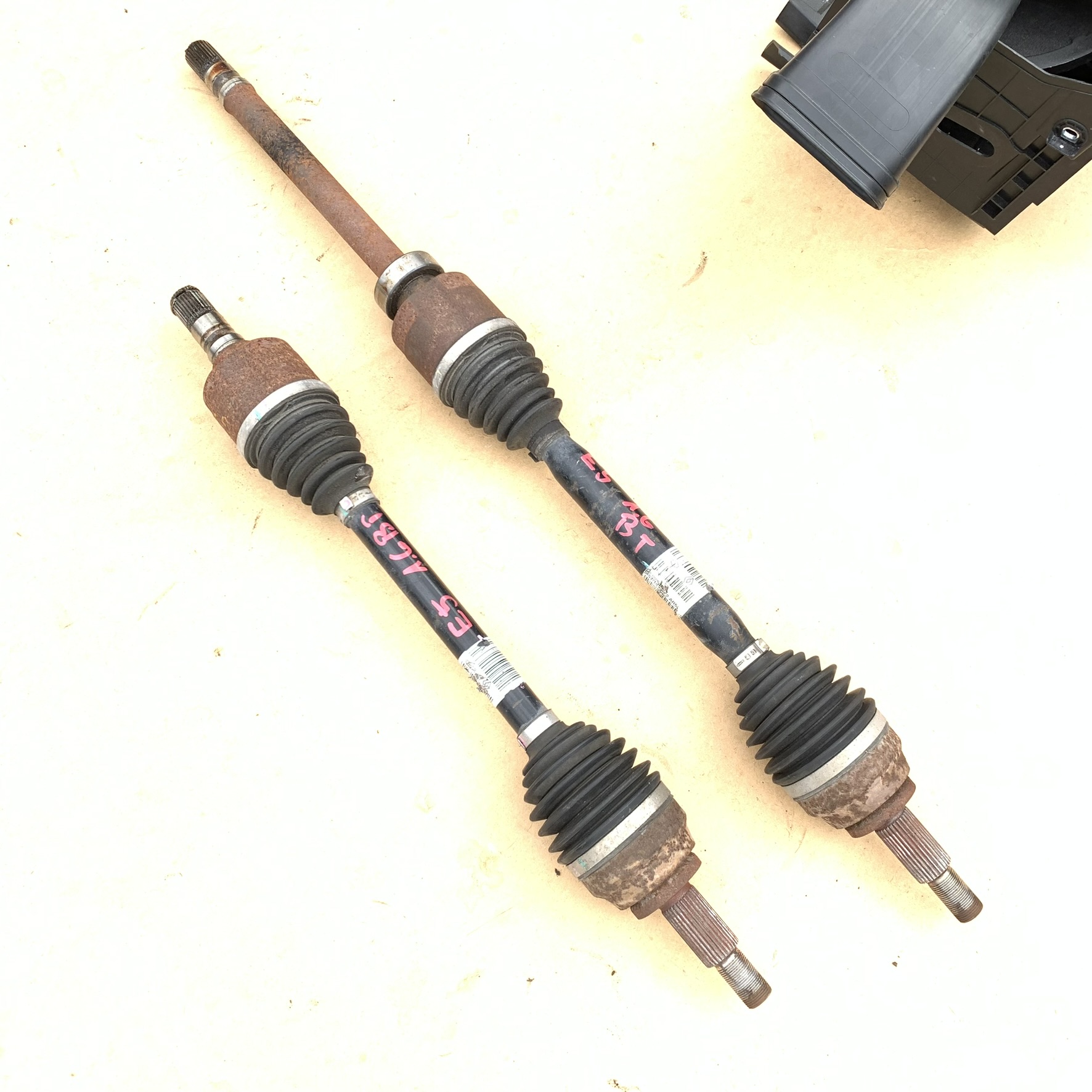 RENAULT ESPACE V 1.6 DCI 160PS EDC Antriebswelle Rechts 391004850R OE Original