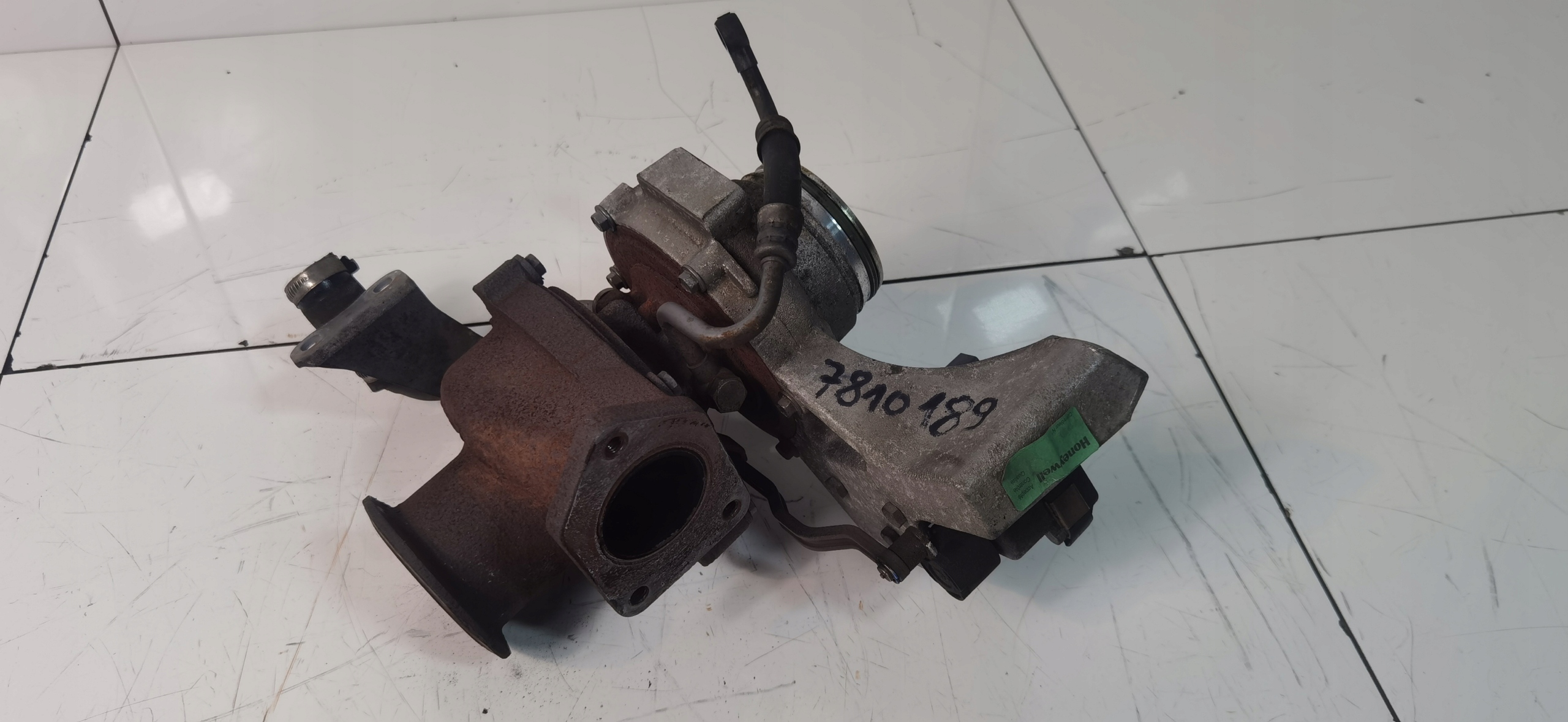 BMW E87 E90 E91 Turbolader N47 7810189B
