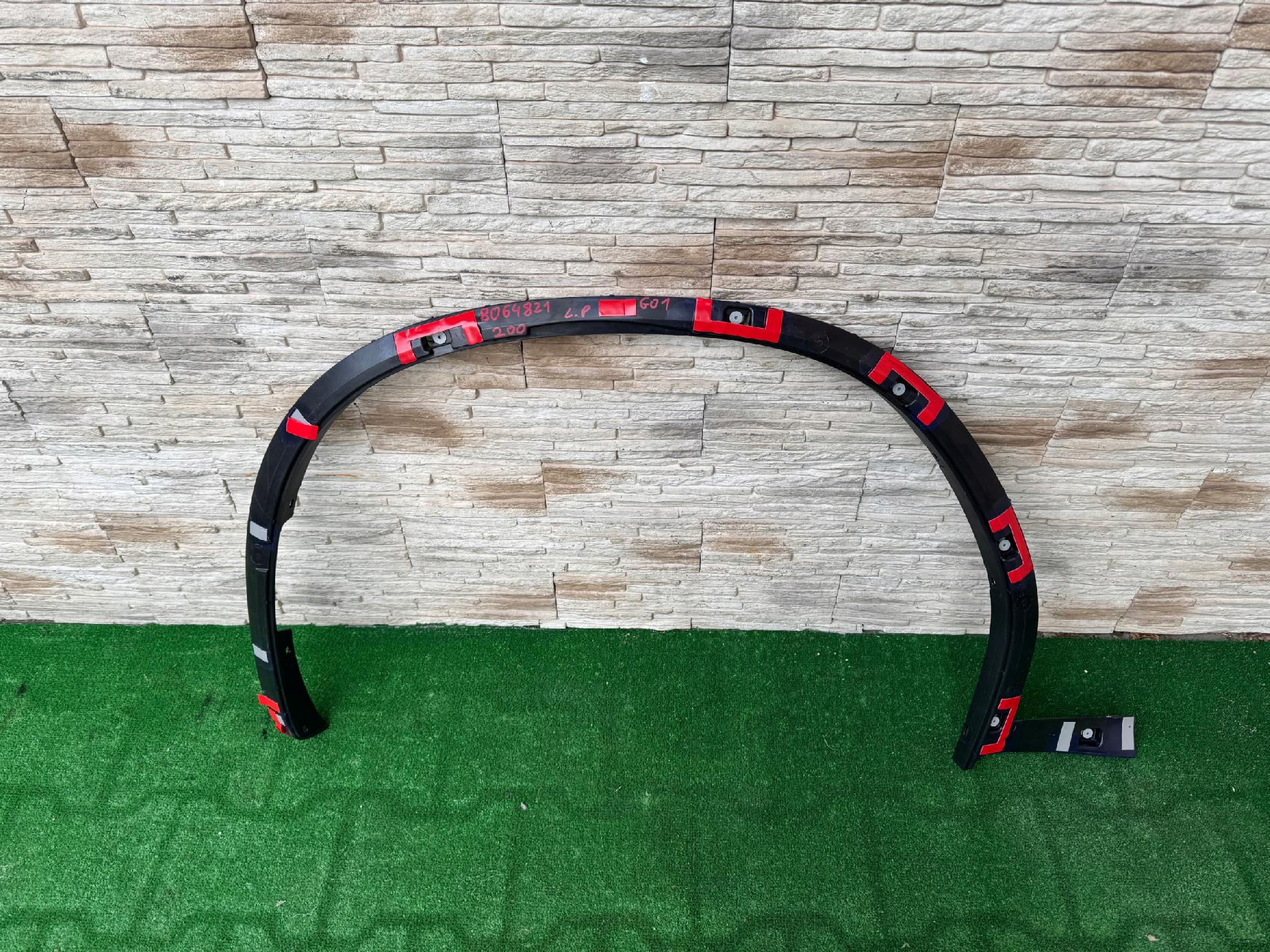 BMW X3 G01 Kotflügelleistenhalter 8064821 OE Original Teil Gebraucht