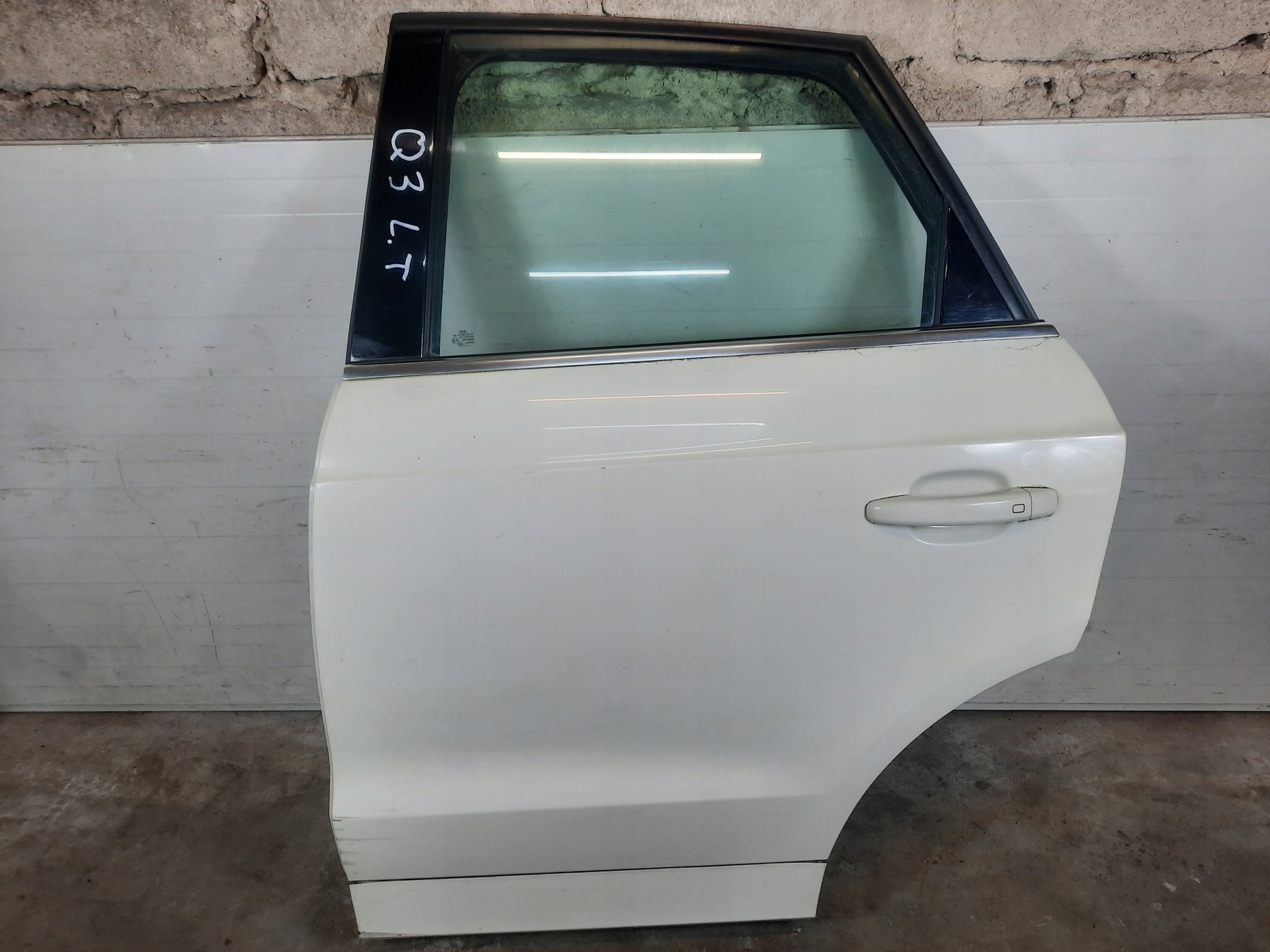 AUDI Q3 8U PORTE ARRIERE GAUCHE
