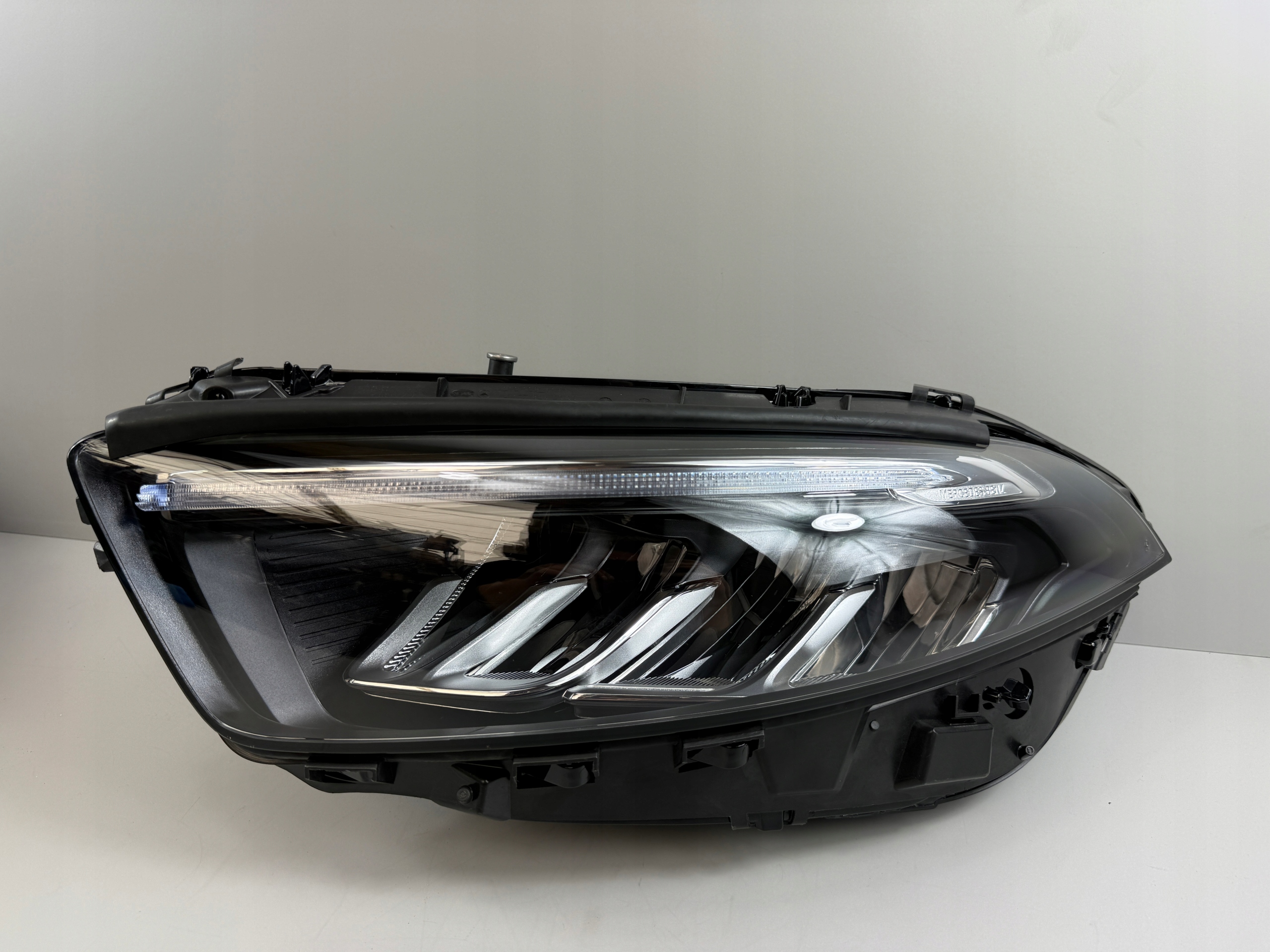MERCEDES KLASA A W177 Frontscheinwerfer Links A1779066304 A1779065305 OE
