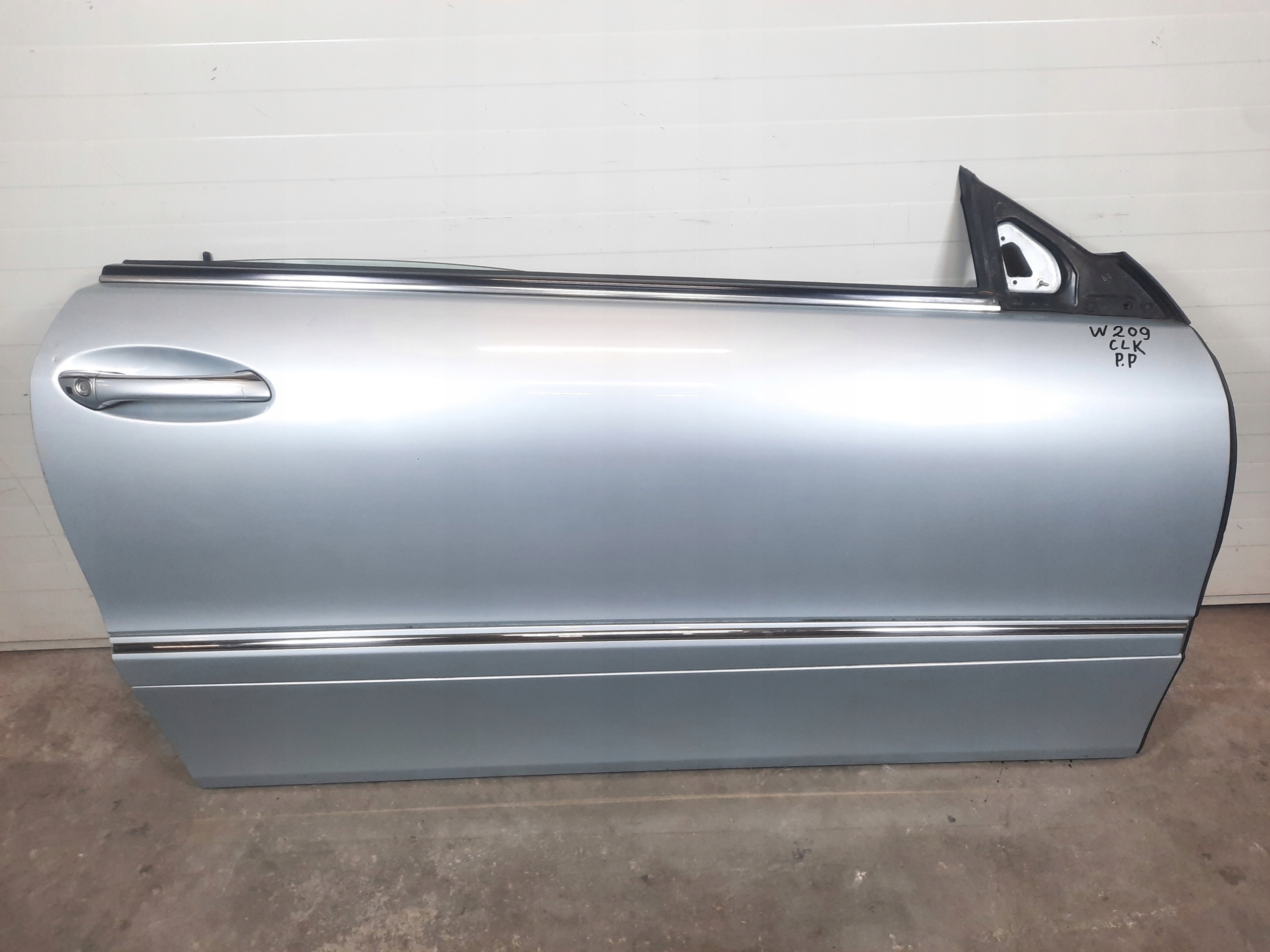 MERCEDES CLK W209 PORTE AVANT DROITE 762