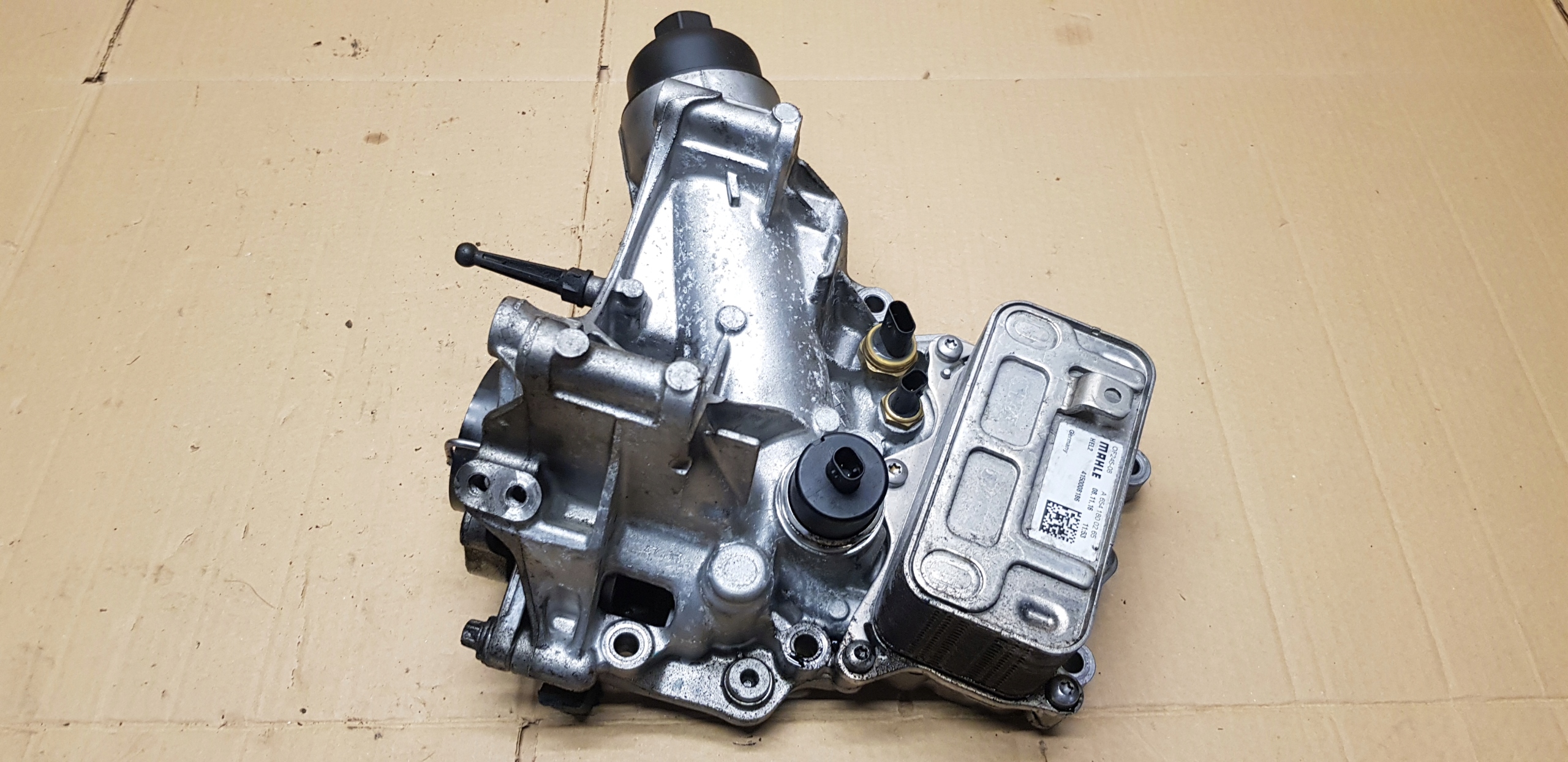 MERCEDES W213 2.2 Ölfiltergehäuse A6541803000 A6541800265 LHD OE Original Teil