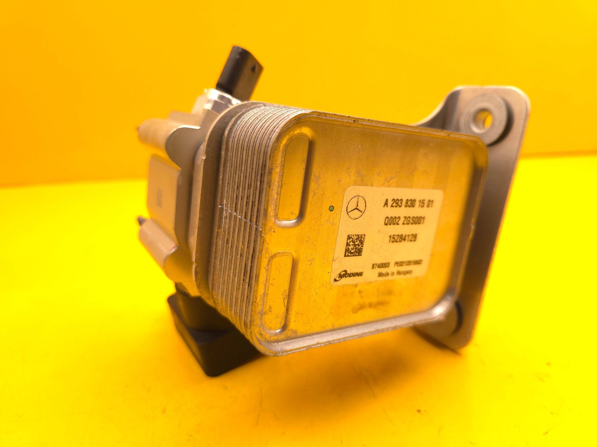 Mercedes-Benz EQC W293 N293 Wasserventil A2938301501 OE Original Teil Gebraucht