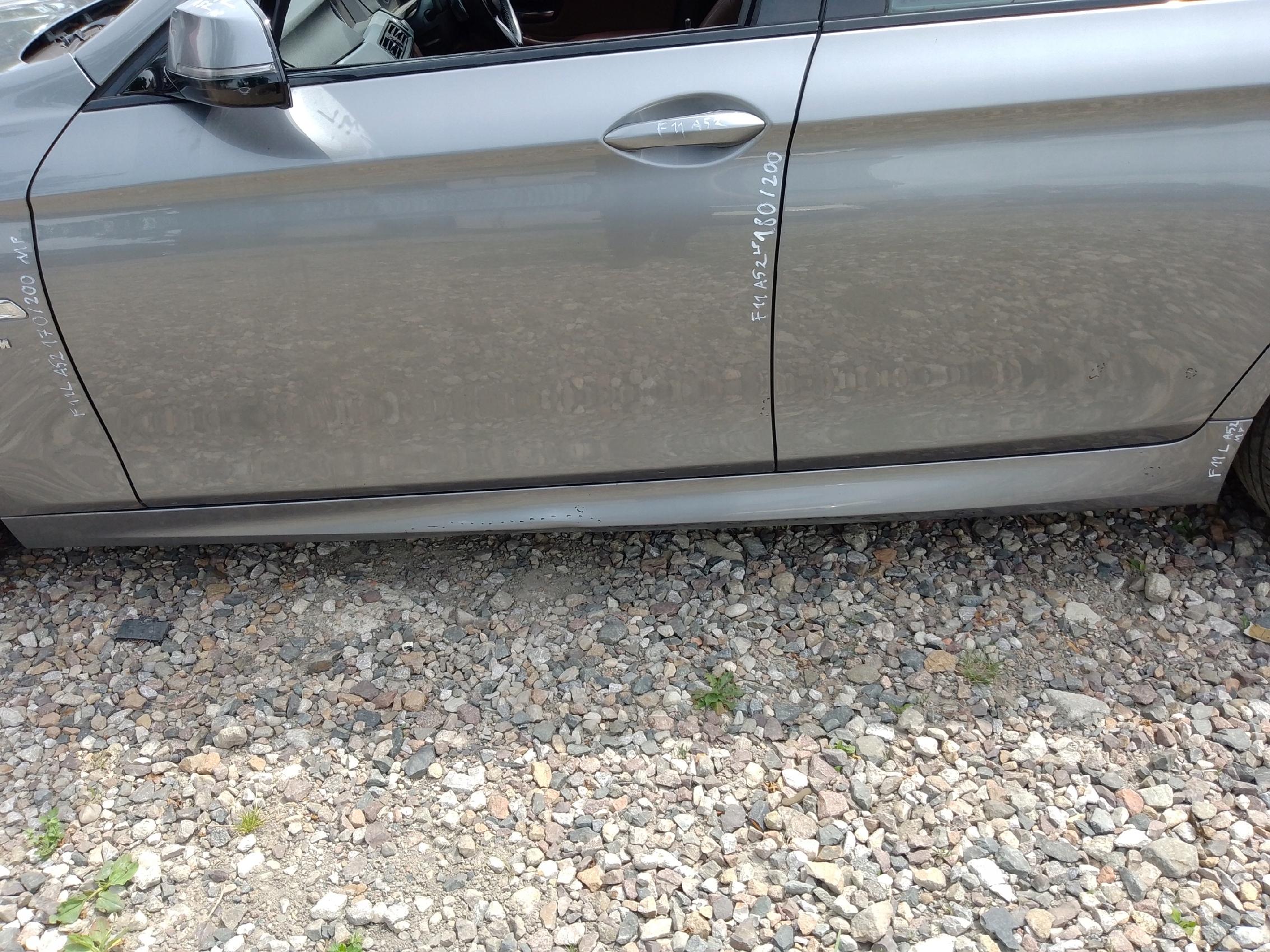 BMW M5 F10 F11 SPACEGRAU SEITENSCHWELLER A52