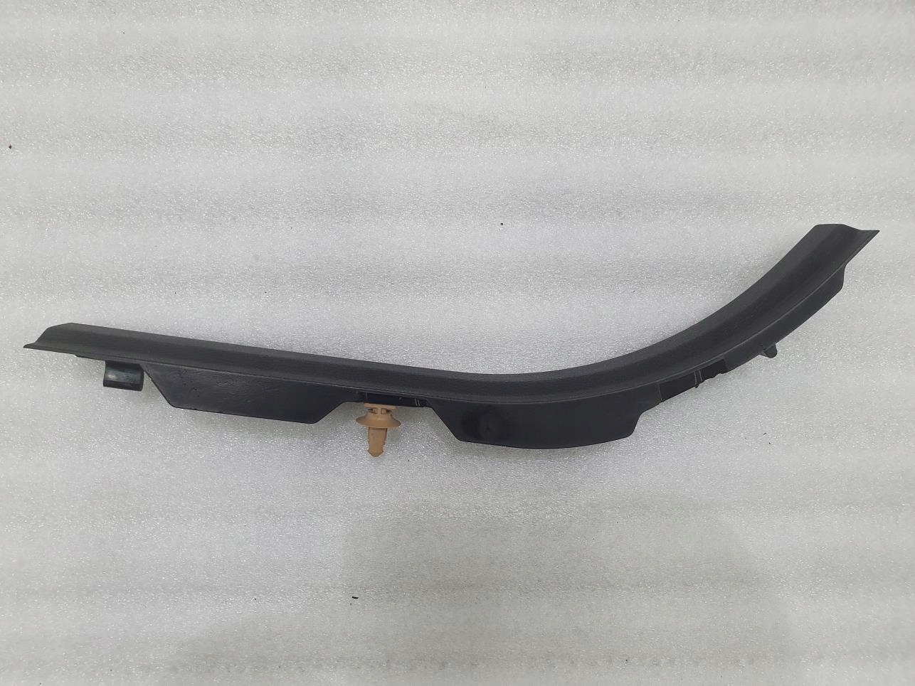 BMW E71 X6 Cache baguette seuil gauche 9138225 OE Pièce d'origine d'occasion