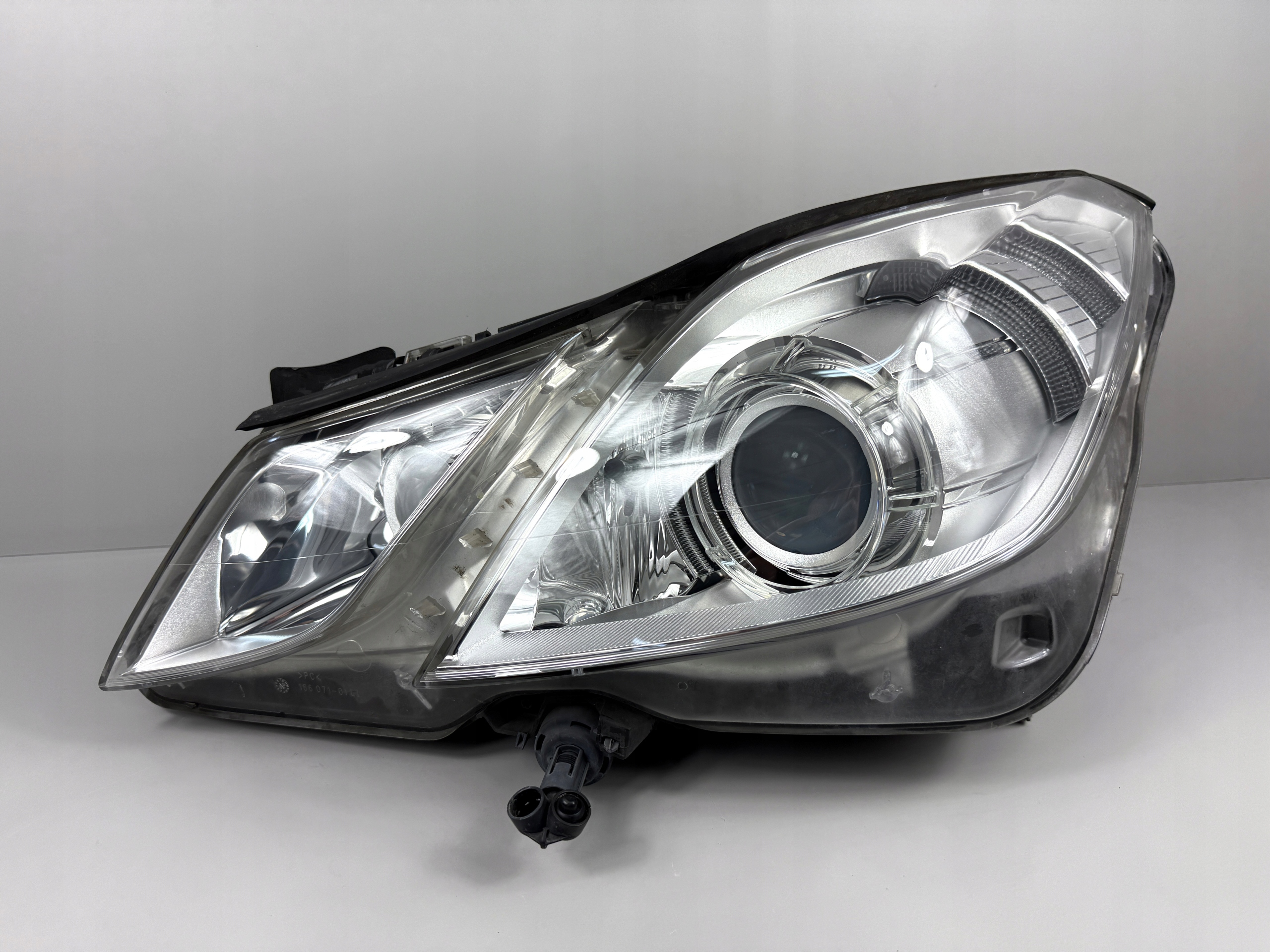 MERCEDES KLASA E W207 Frontscheinwerfer Links OE Original Teil Gebraucht