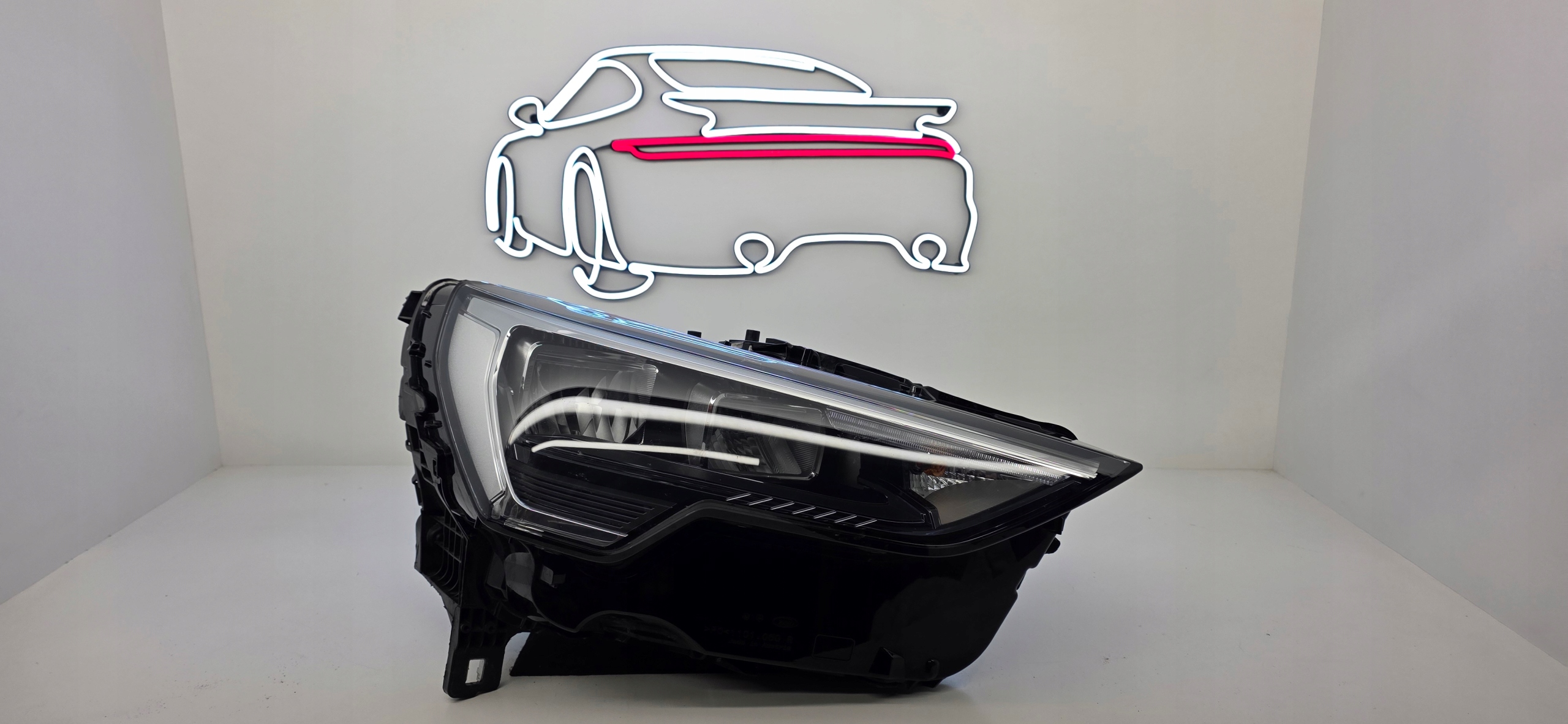 AUDI Q3 FULL LED Frontscheinwerfer rechts 83A941012 Original Gebraucht