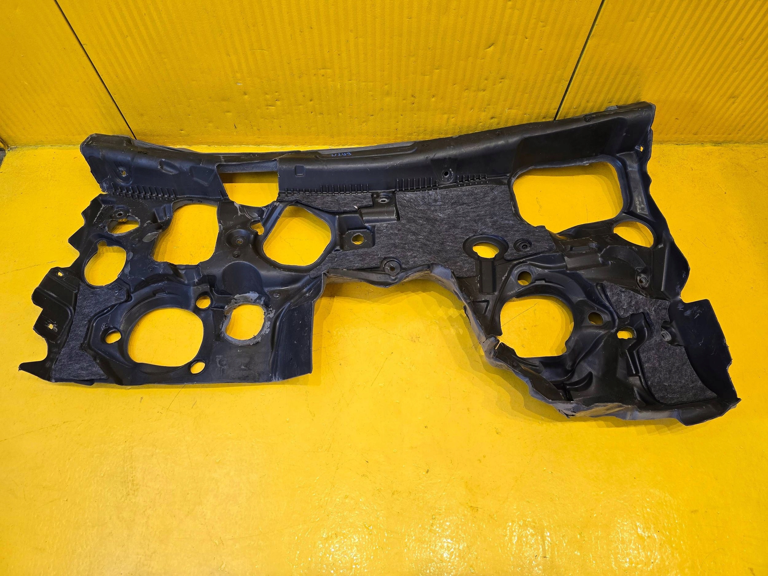 Mercedes-Benz EQC W293 N293 Spritzwanddämmung Sound insulation A253682 OE