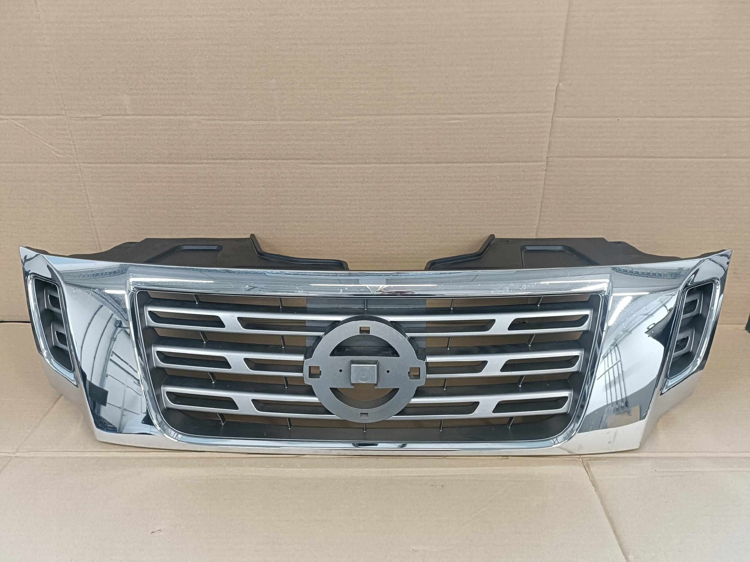 NISSAN NAVARA D23 Kühlergrill Vorderer Gitter Frontgrill Kühlerverkleidung OE