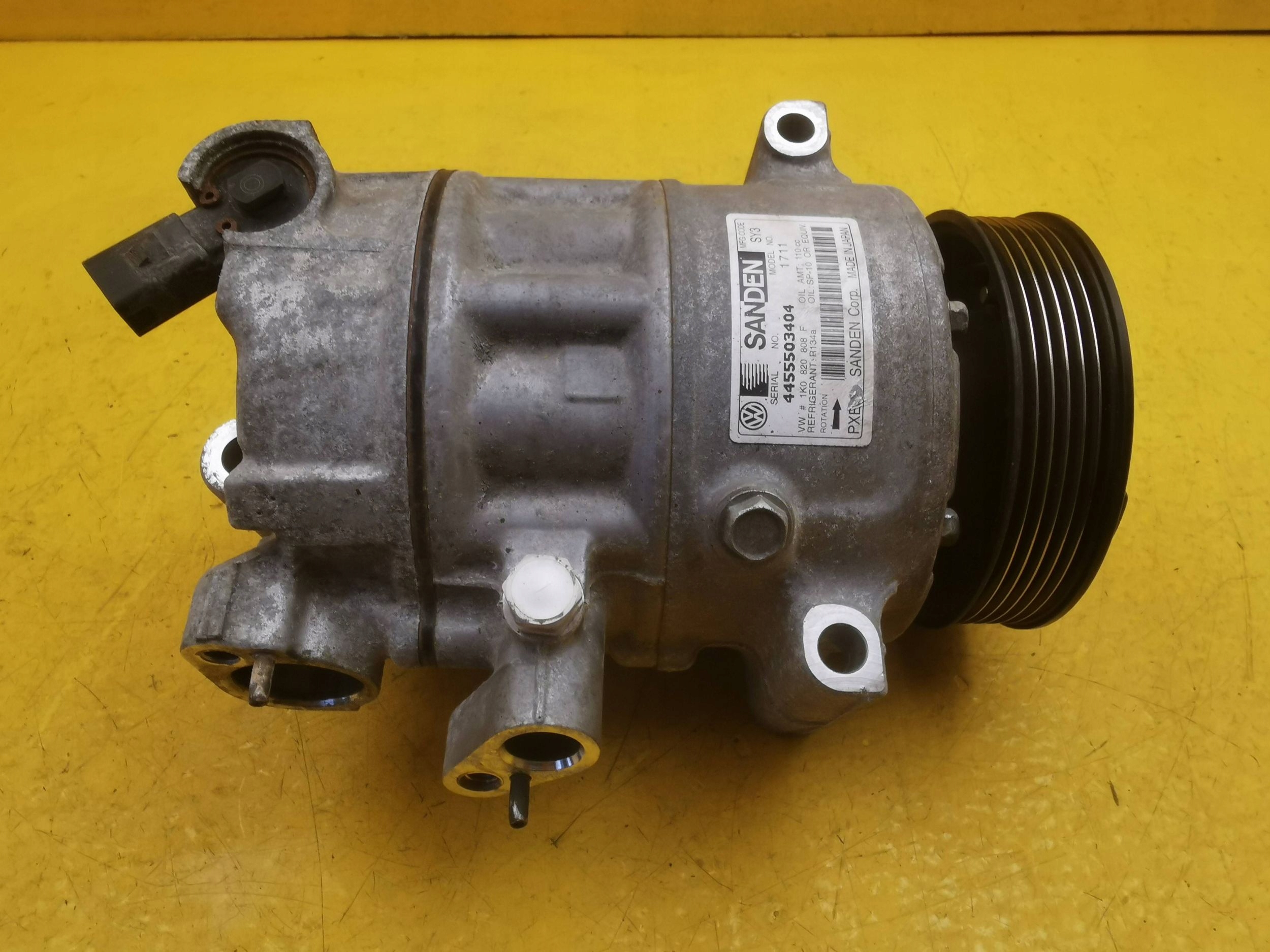 VW Caddy III SHARAN Klimakompressor A/C AIR CONDITIONING COMPRESSOR 1K0820808F