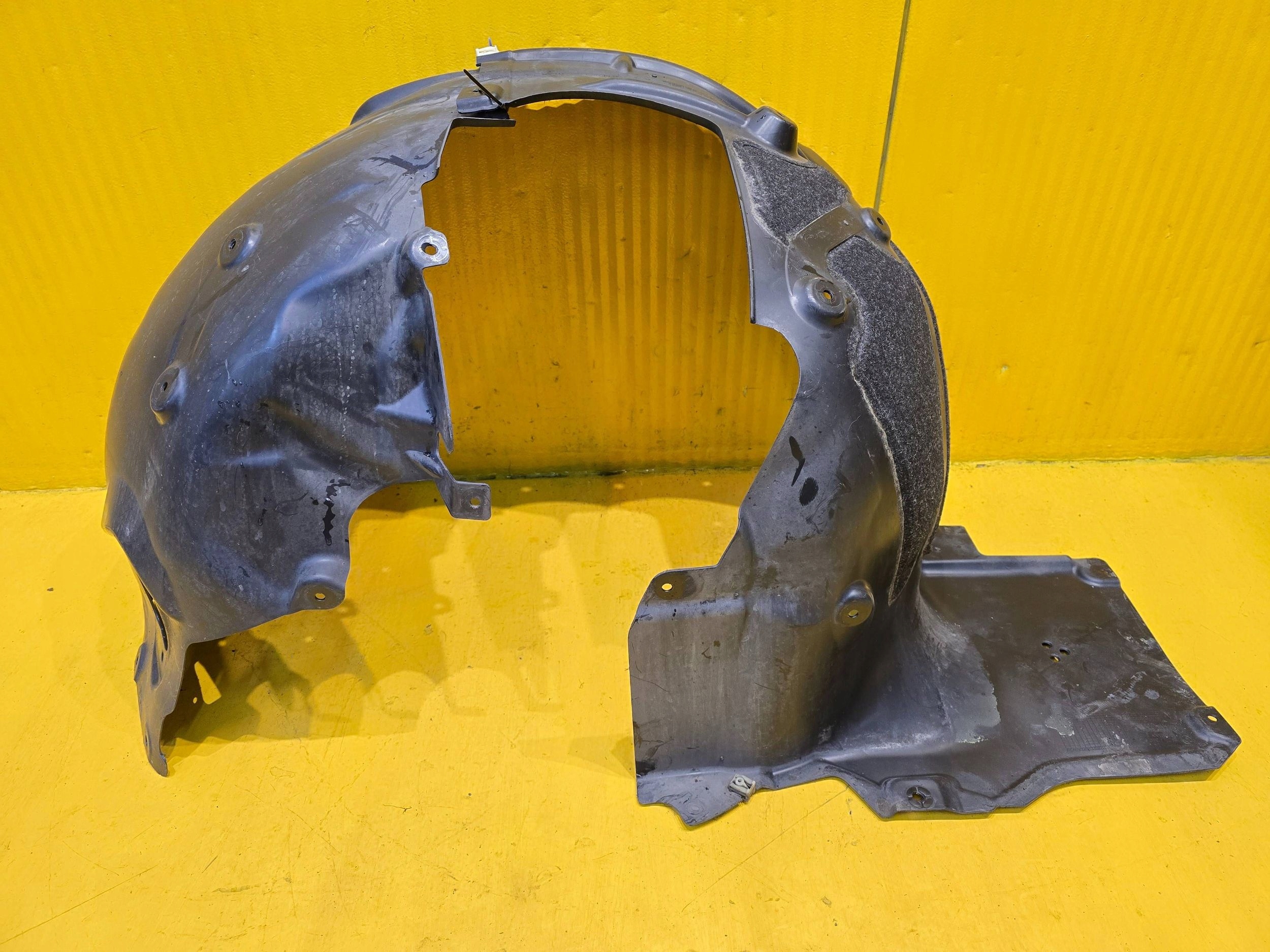 BMW 3 G20 G21 Verkleidung Radhausschale Vorne Rechts 7315730, 7340928 OE