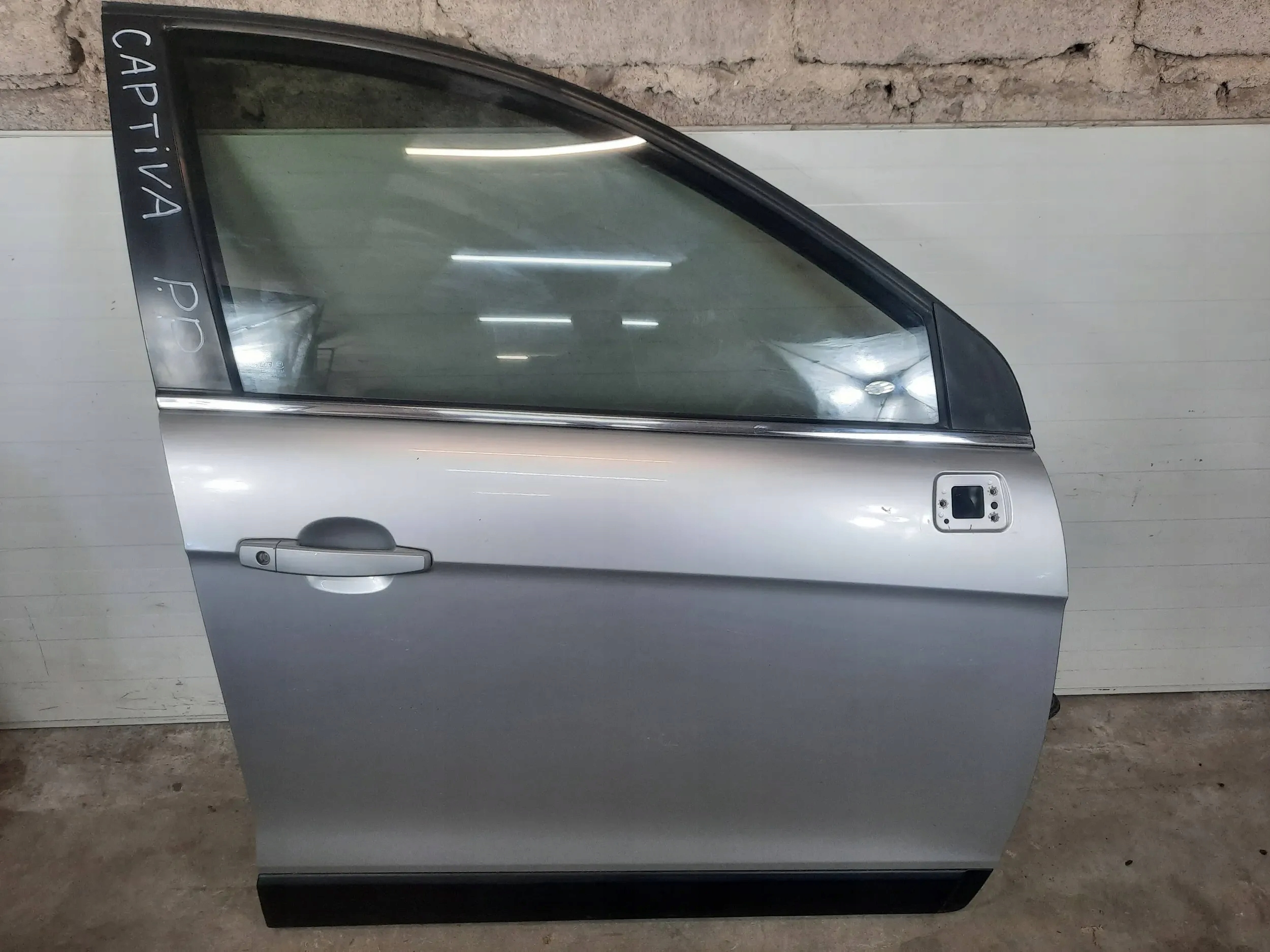 Original CHEVROLET CAPTIVA PORTE AVANT DROITE