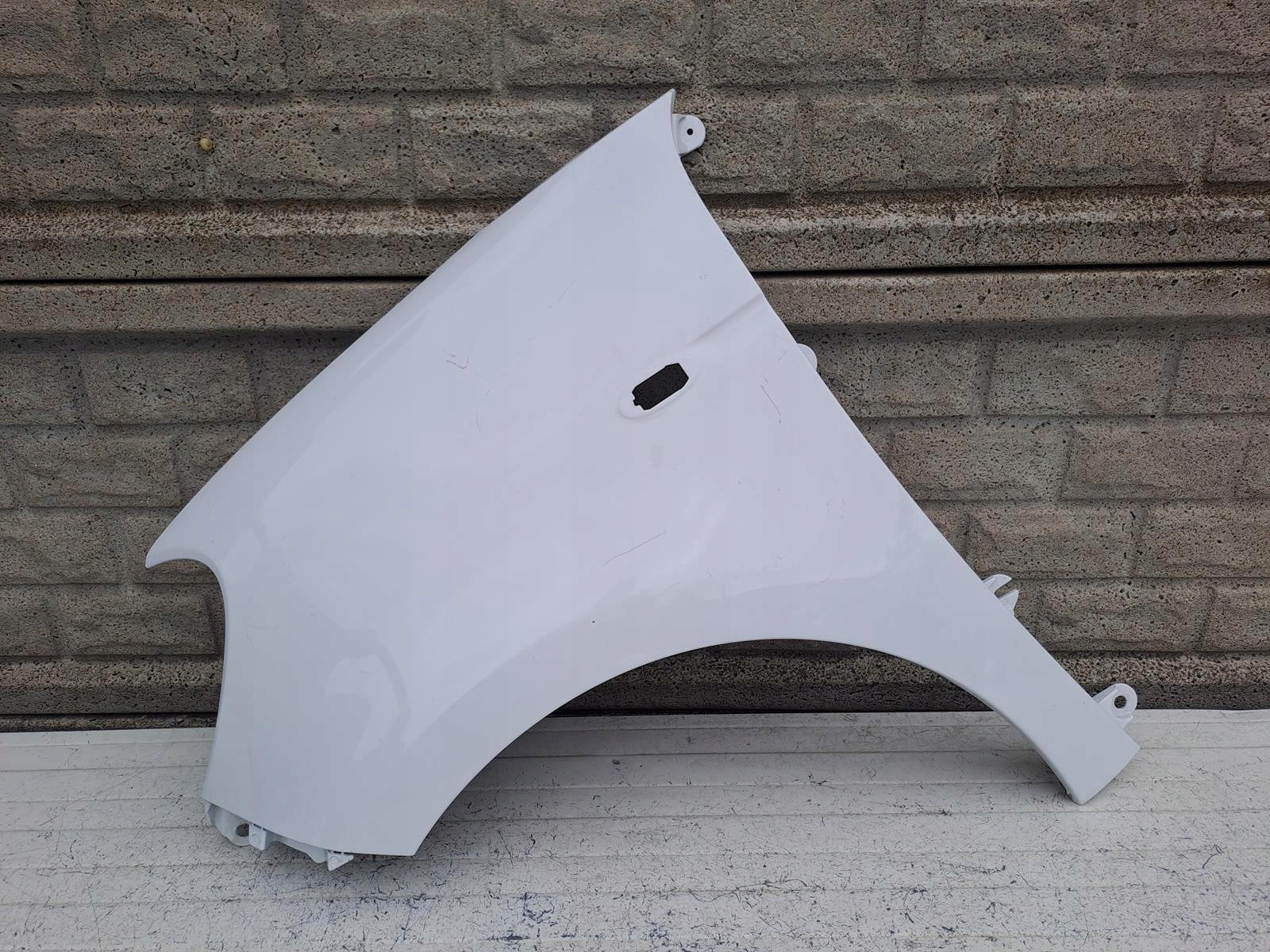 SMART FORFOUR 15-18 FRONT LEFT FENDER OE Original Used Part