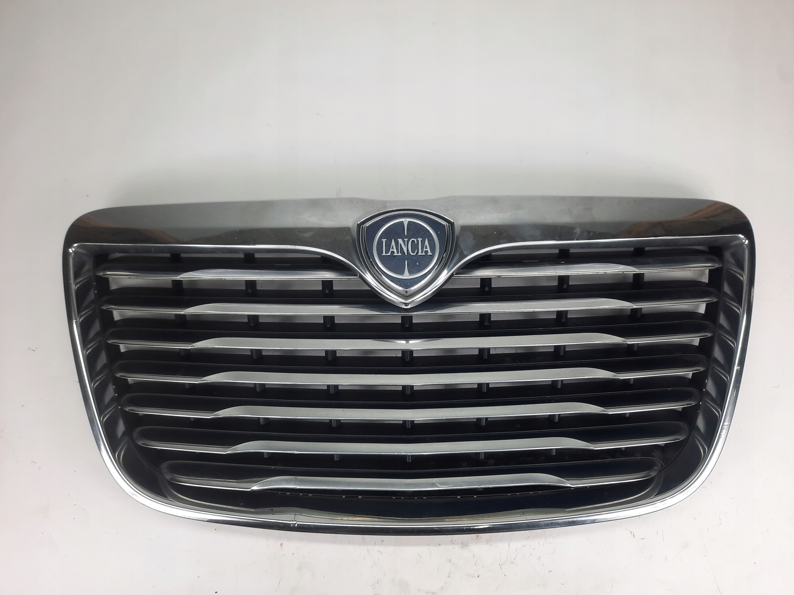 LANCIA THEMA II GRILLE DE CALANDRE 9402525