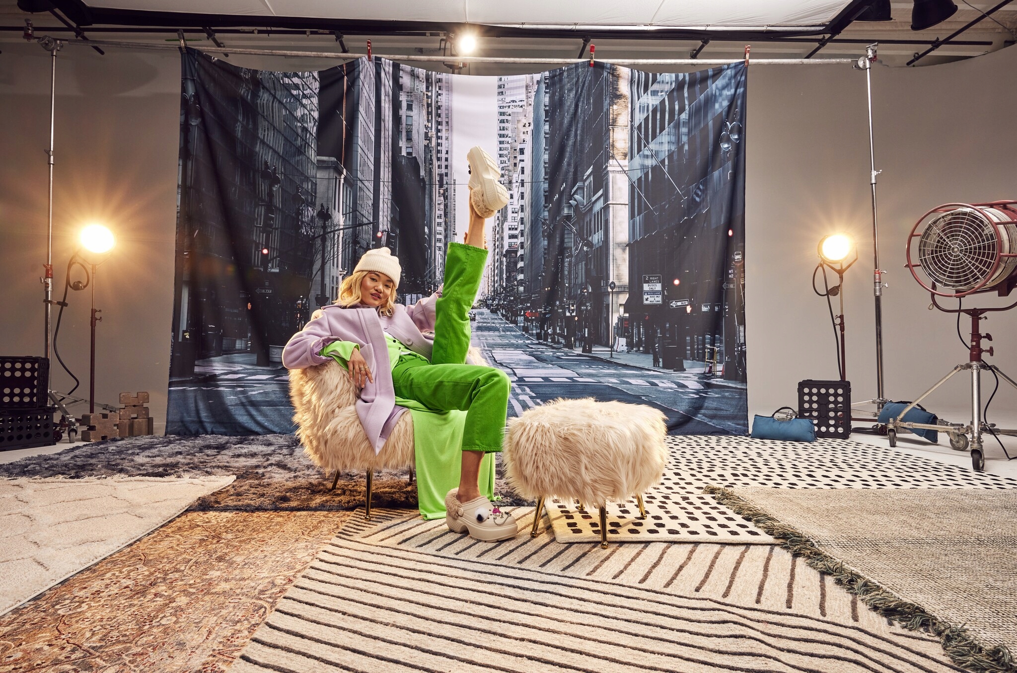 Damskie Ocieplane Buty Chodaki Klapki Crocs Stomp Lined Clog 43-44