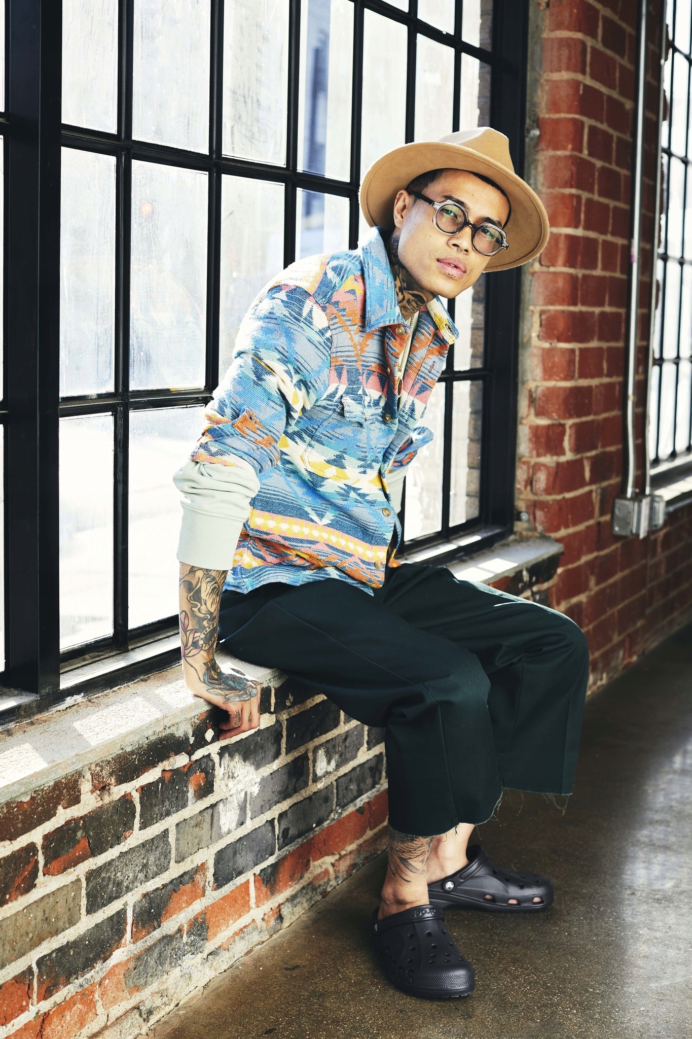 Męskie Lekkie Klapki Chodaki Crocs Baya Seasonal Printed 206230 Clog 48-49