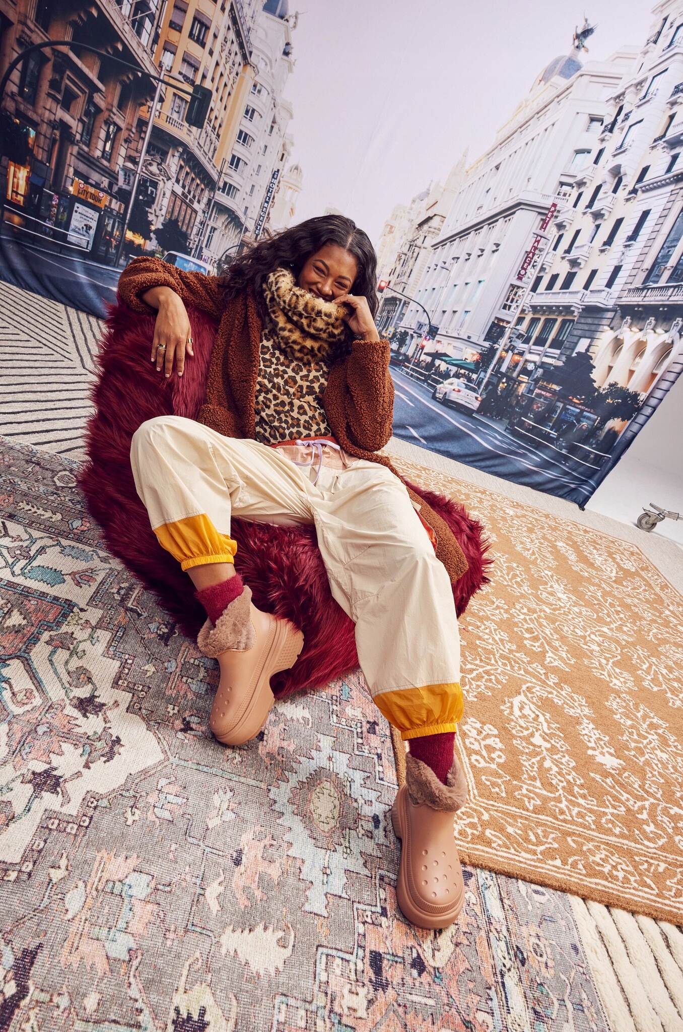 Damskie Ocieplane Buty Kozaki Crocs Stomp Lined Boot 43-44