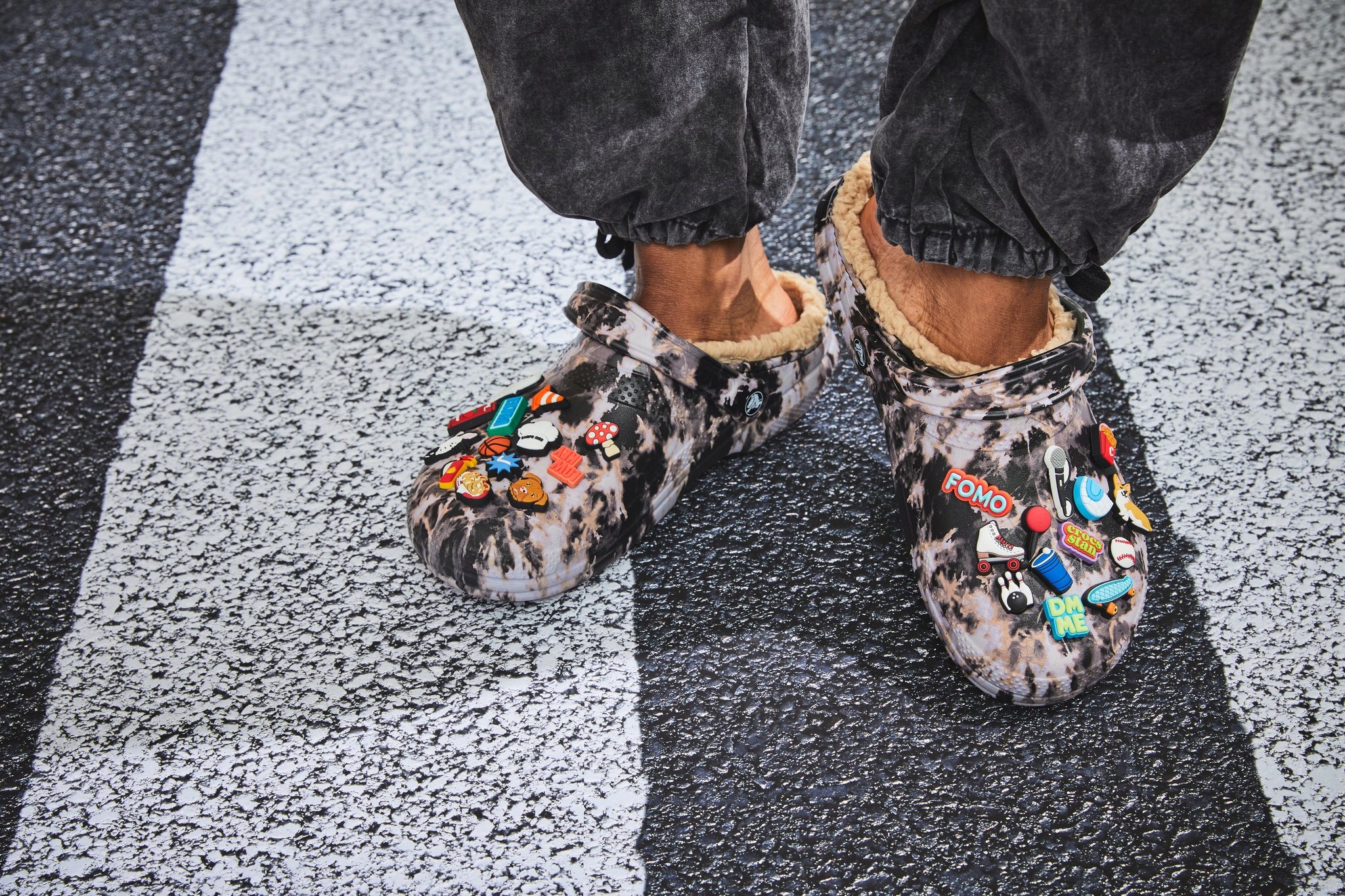 Męskie Ocieplane Klapki Buty Chodaki Crocs Baya Lined Clog 43-44