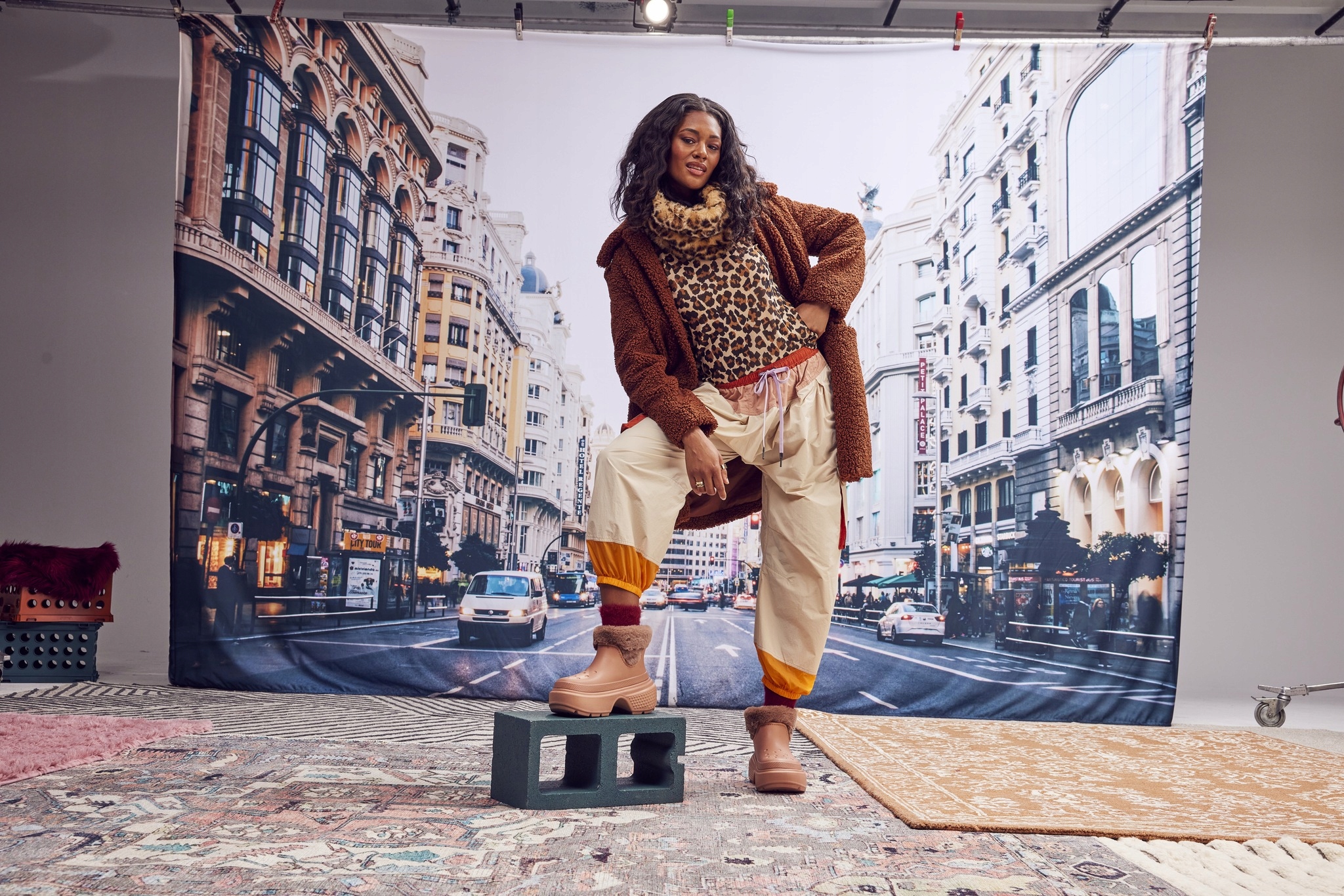 Damskie Ocieplane Buty Kozaki Crocs Stomp Lined Boot 43-44