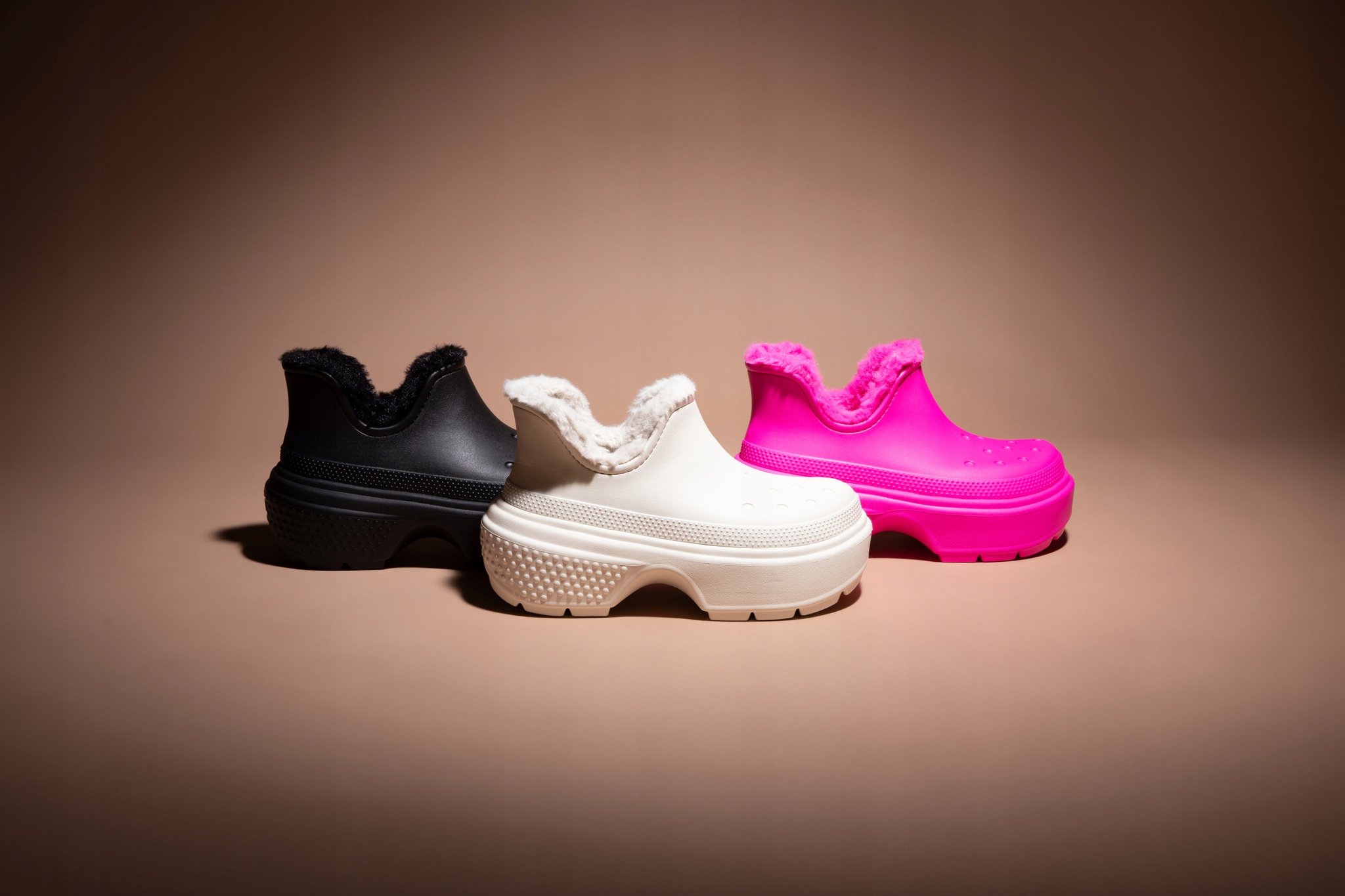 Crocs Damskie Ocieplane Botki Na Platformie Stomp Lined Shorty Boot 41-42