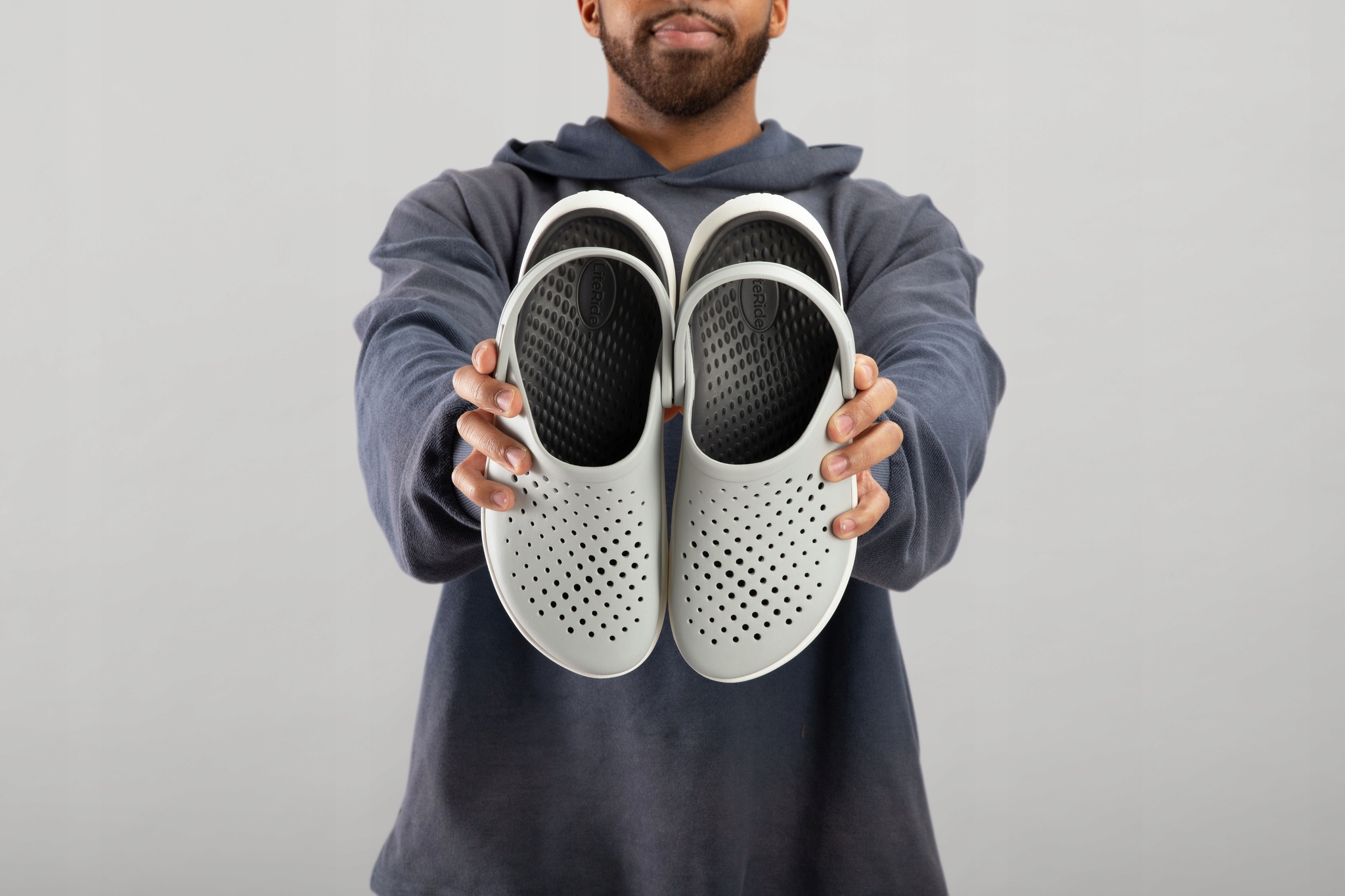 Crocs Damskie Chodaki Klapki LiteRide InMotion 209964 Clog 39-40