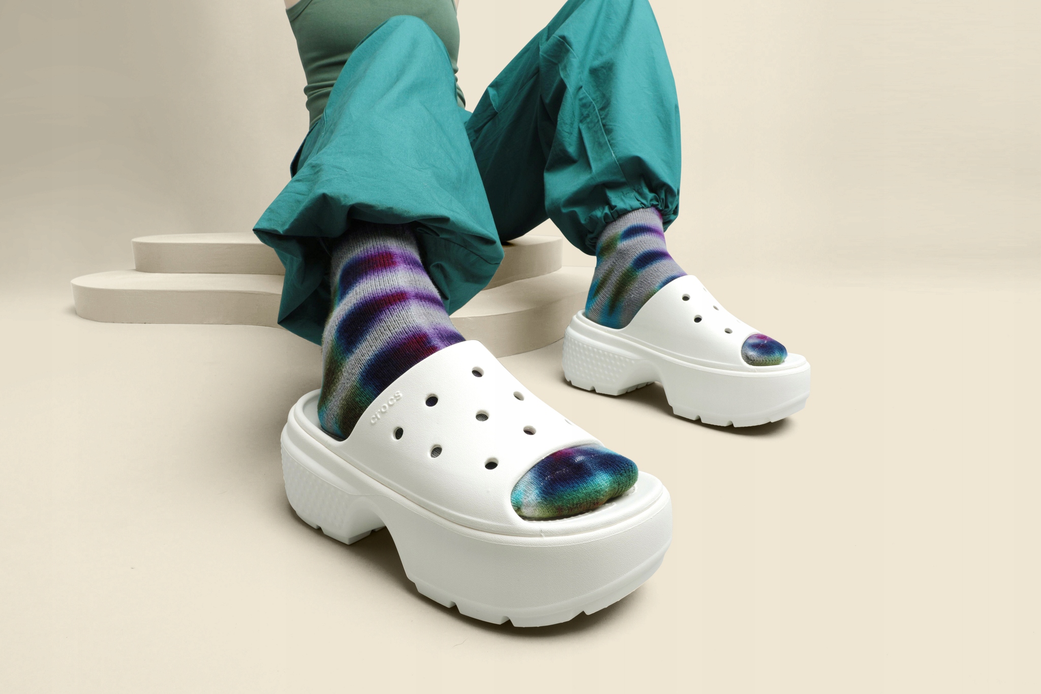 Damskie Buty Klapki Platforma Crocs Stomp 209346 Slide 39-40