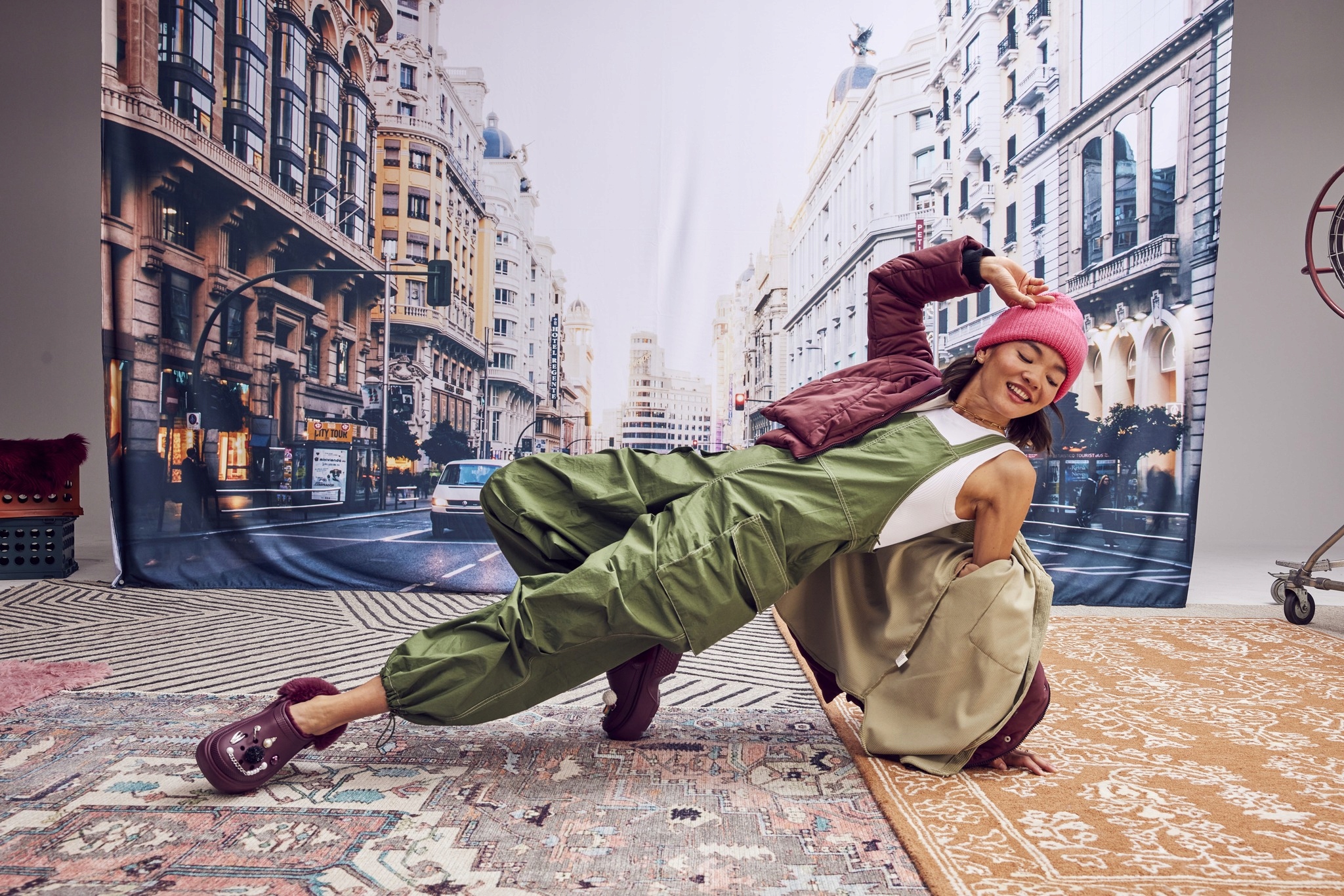 Crocs Damskie Ocieplane Chodaki Buty Platforma Stomp Lined Clog 42-43