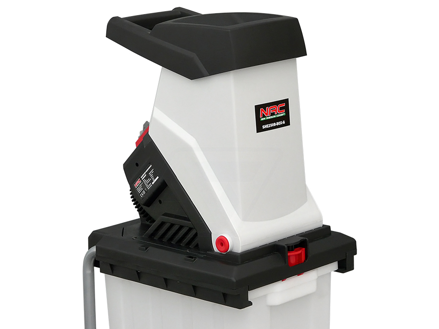 ROZDRABNIACZ DO GAŁĘZI NAC SHE 250B-BOX-G 2500 W NOŻOWY + POJEMNIK