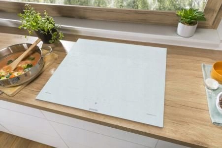 GORENJE GI6401WSC – cała płyta od przodu