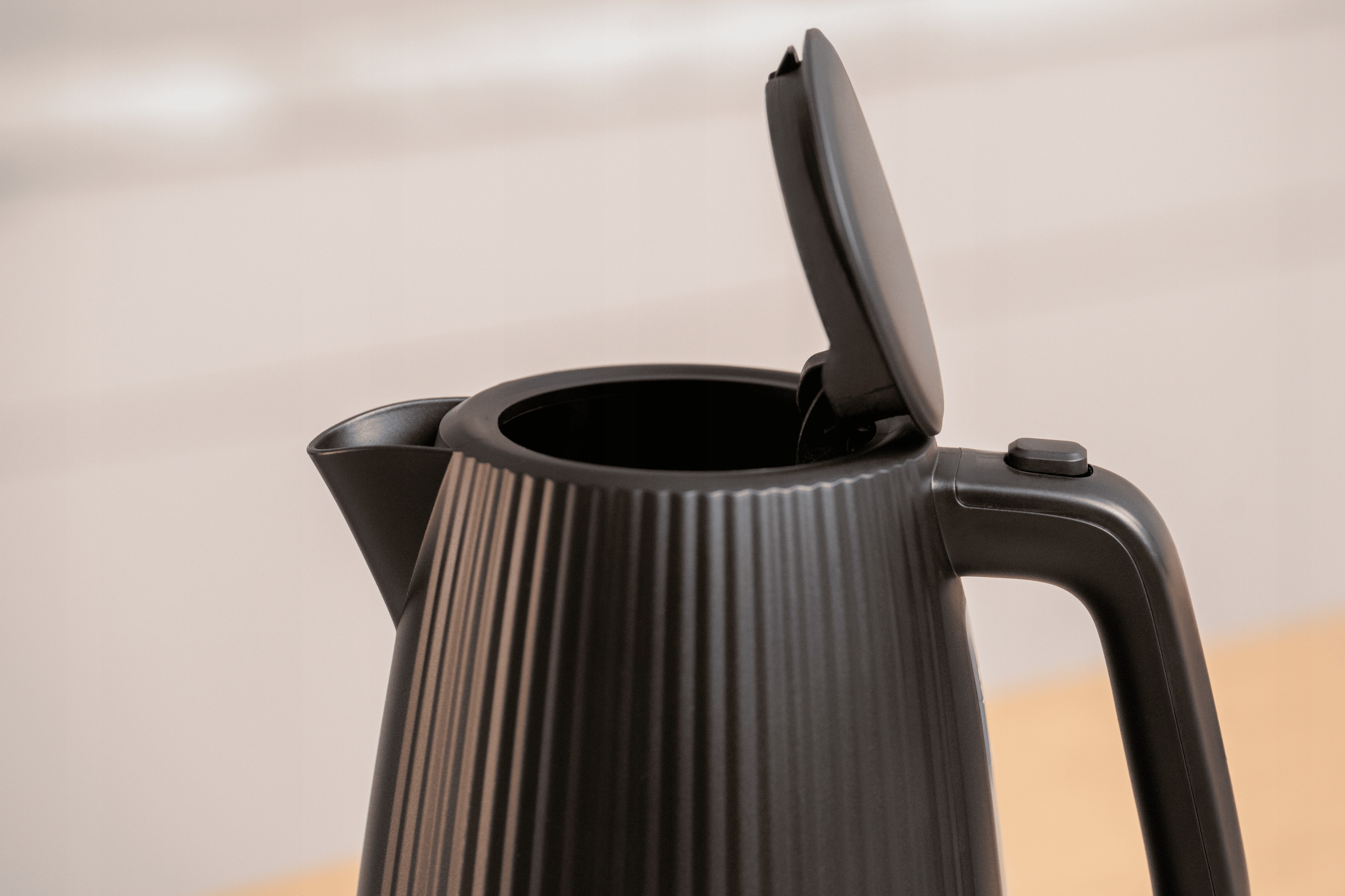 Kernau BKSK 181 BK – filtr antywapienny