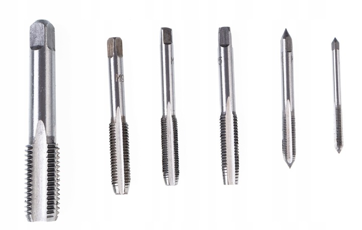 Sada závitníků a závitových matric - nářadí