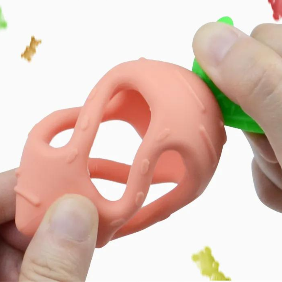 GRYZAK DLA DZIECI RZODKIEWKA Z UCHWYTAMI RÓŻOWY