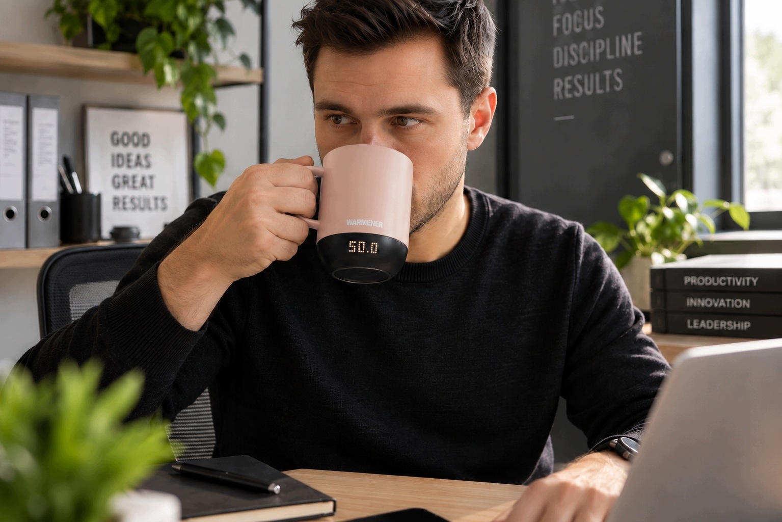 Podgrzewany kubek Warmener HeatMug w kolorze beżowym