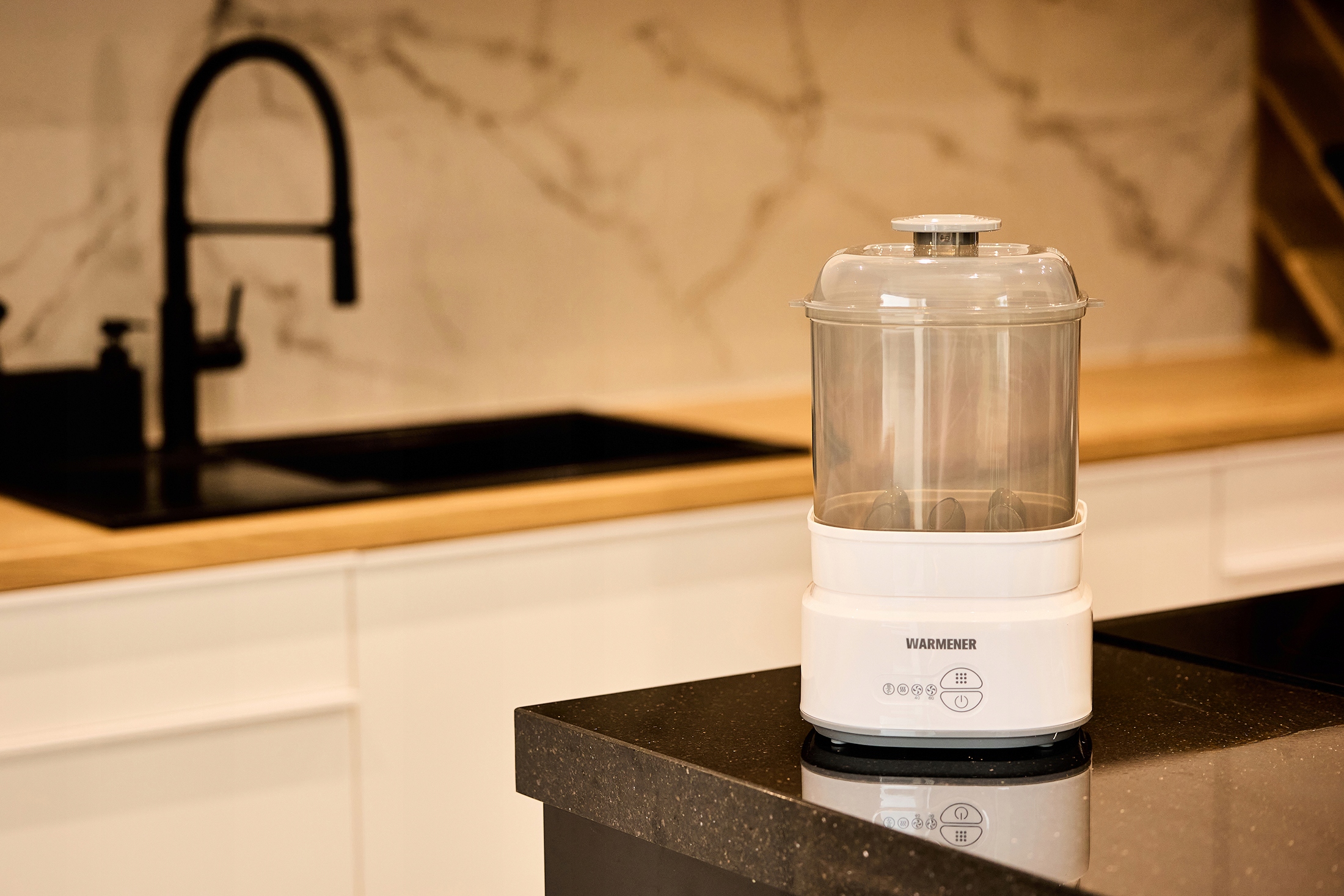 Sterylizator Warmener™ na blacie – kompaktowy design, panel z 4 trybami sterylizacji i suszenia