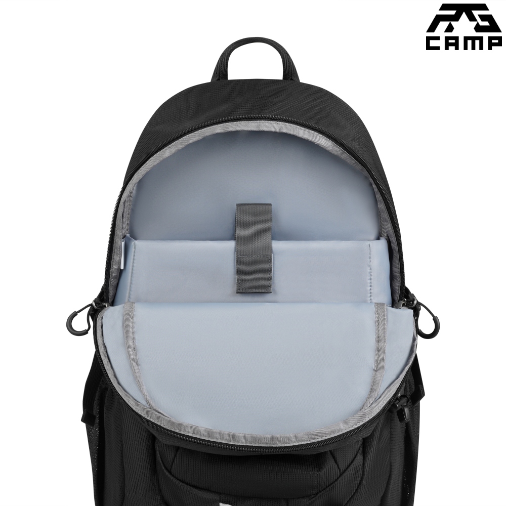 Plecak RG CAMP R30 30L – komora główna z kieszenią na laptopa