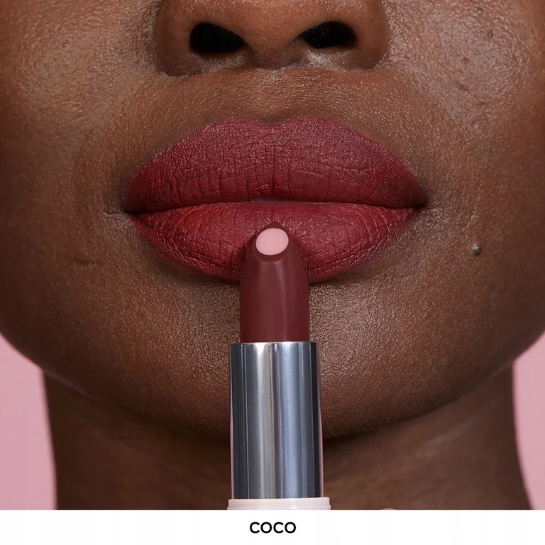 Avon – szminka z kwasem hialuronowym Hydra Coco