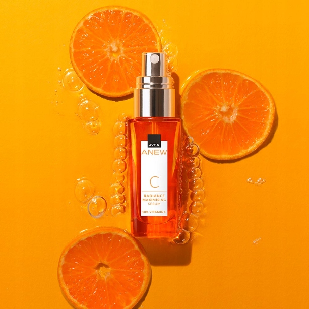 Avon - rozświetlające serum do twarzy z 10% wit. C Anew 30 ml
